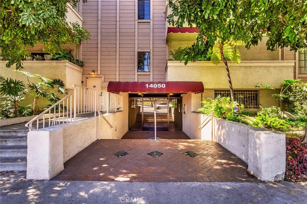 14050 Magnolia Boulevard 201