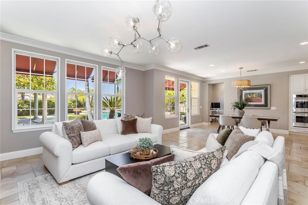 26876 Grey Place