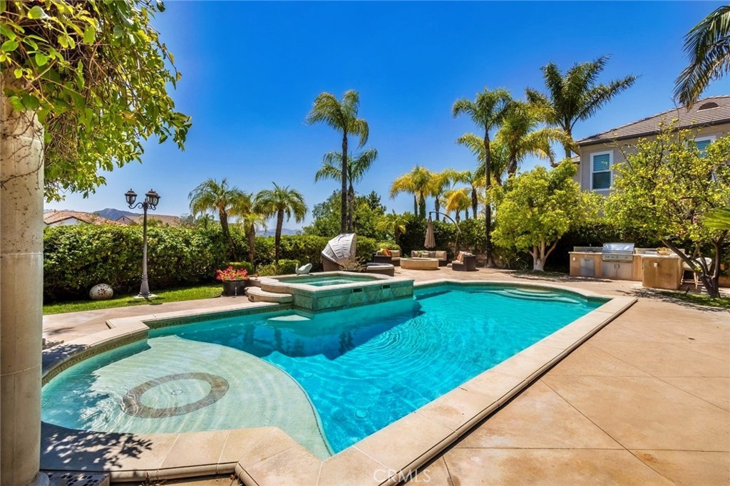 26876 Grey Place