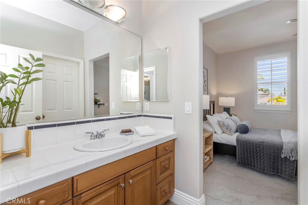 26876 Grey Place