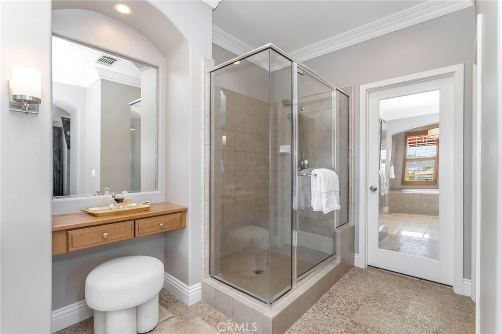 26876 Grey Place