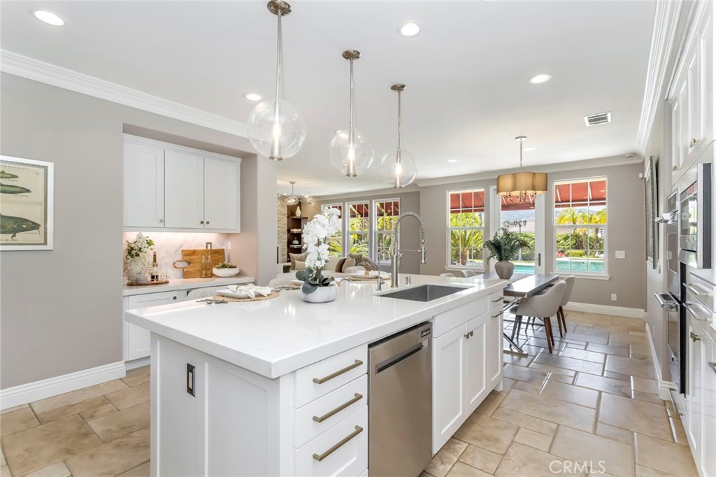 26876 Grey Place