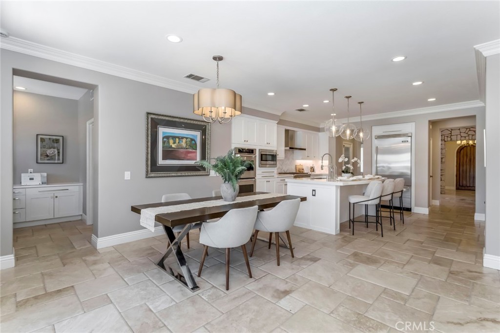 26876 Grey Place