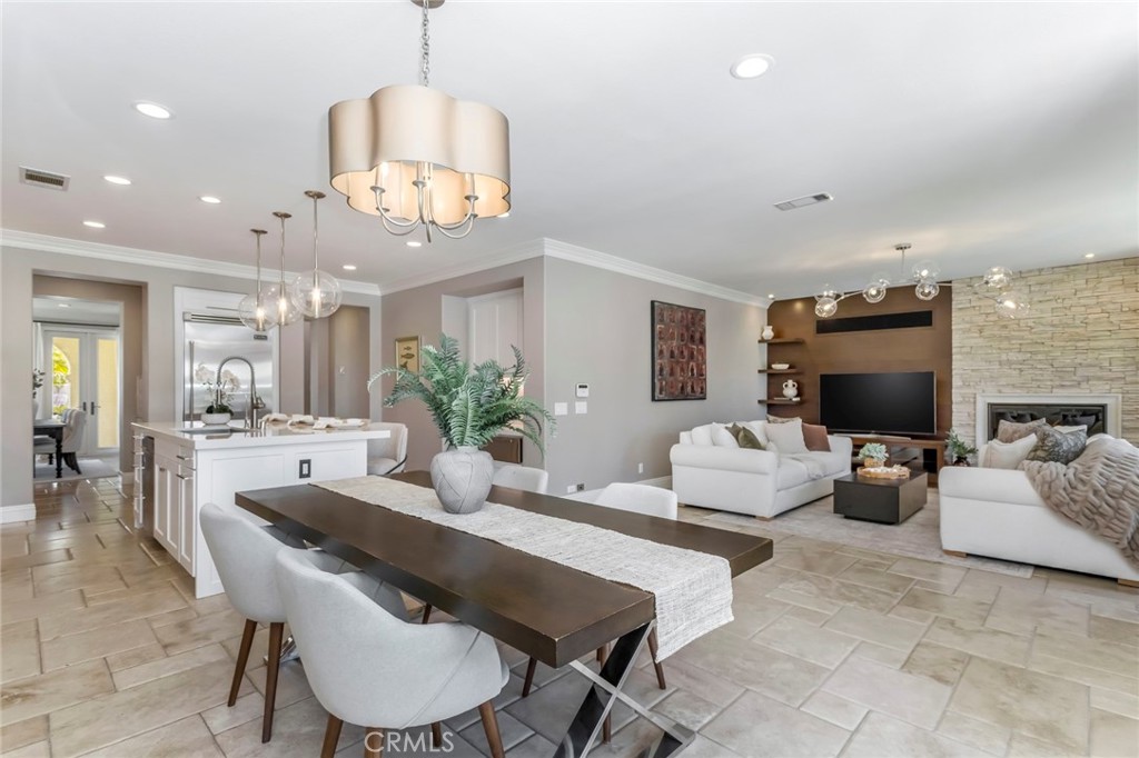 26876 Grey Place
