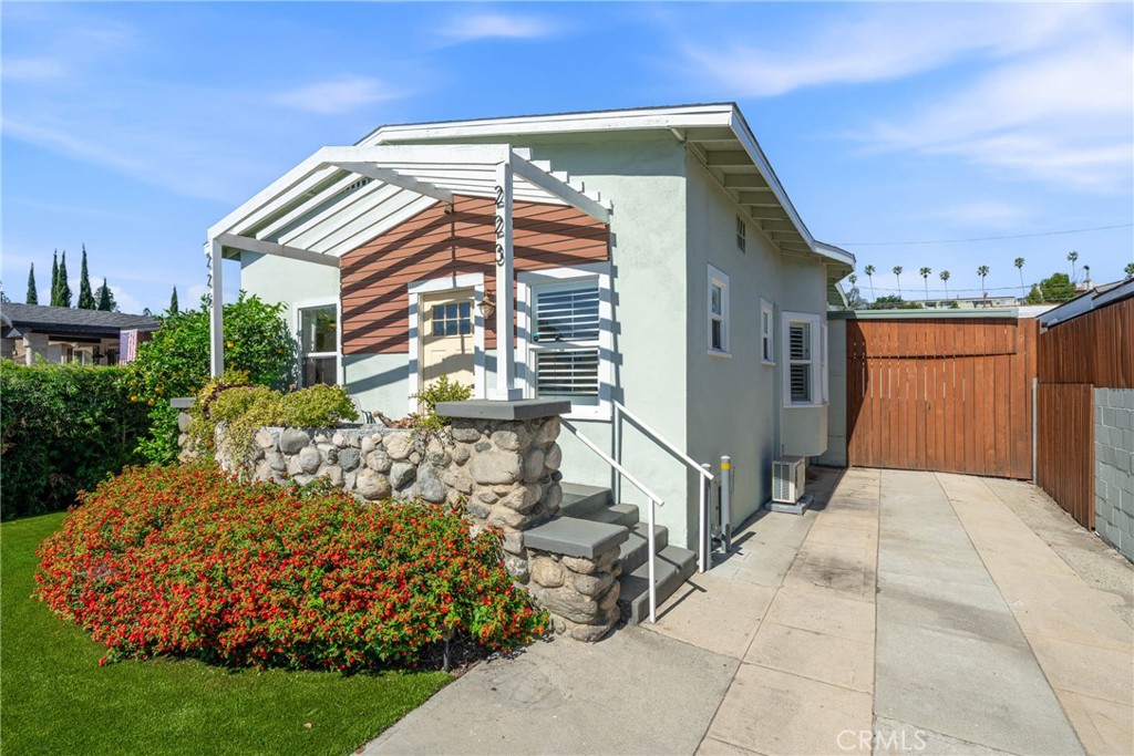 223 Chestnut Avenue