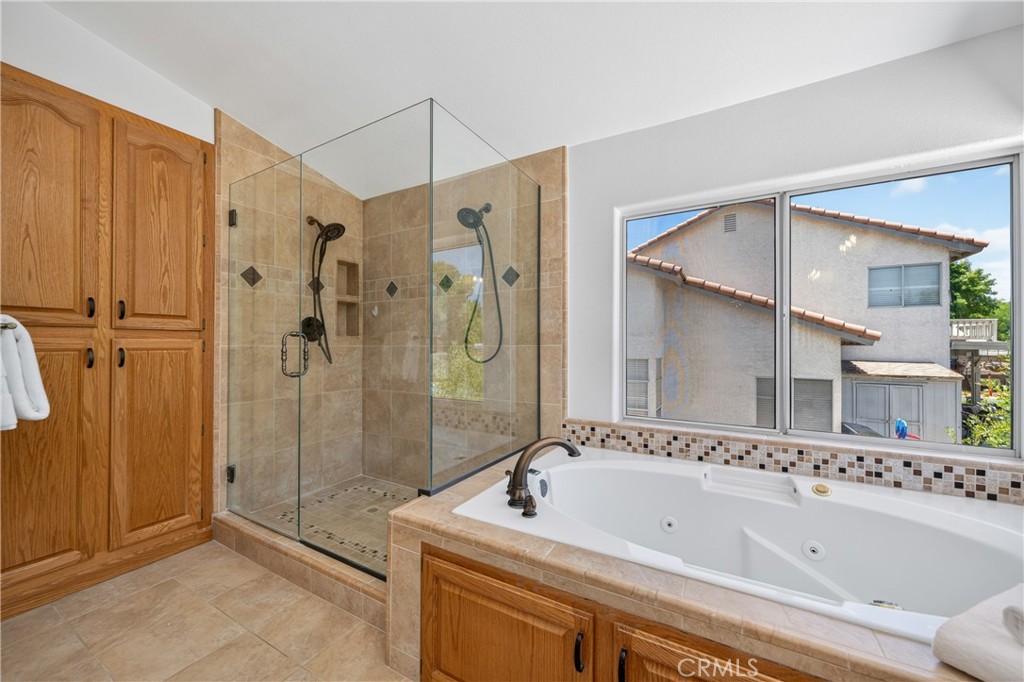 4643 Greencrest Way
