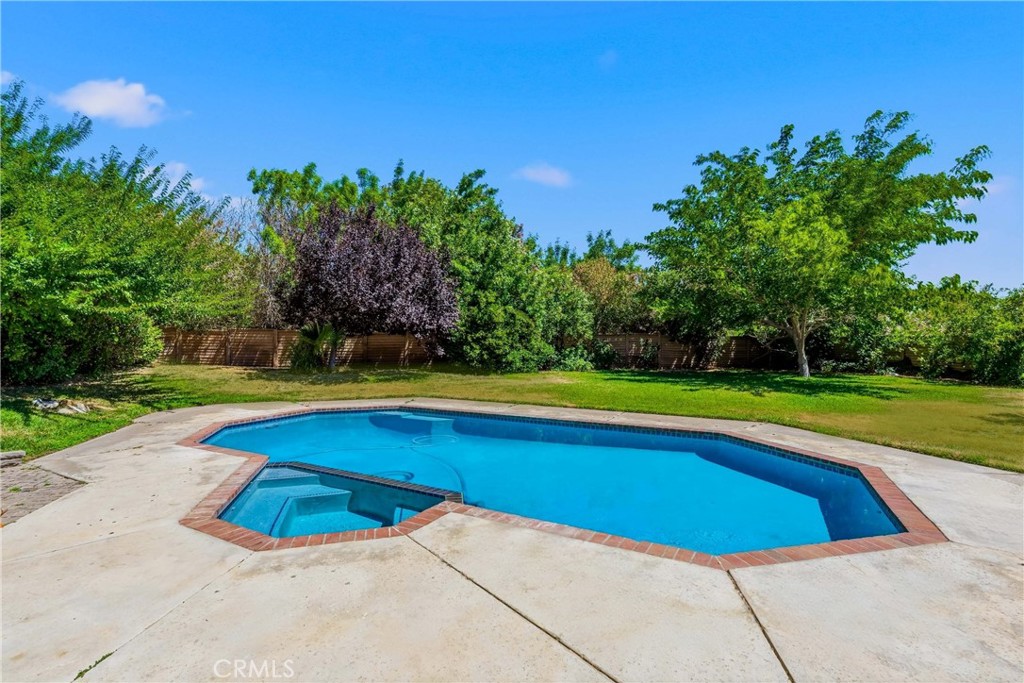 4643 Greencrest Way