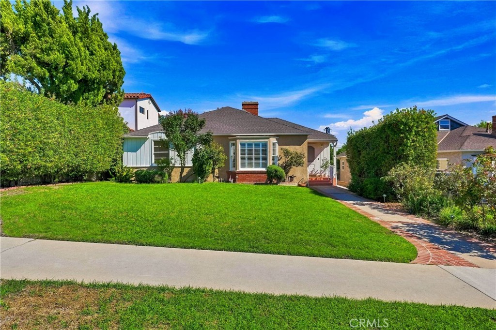 730 E Fairmount Road