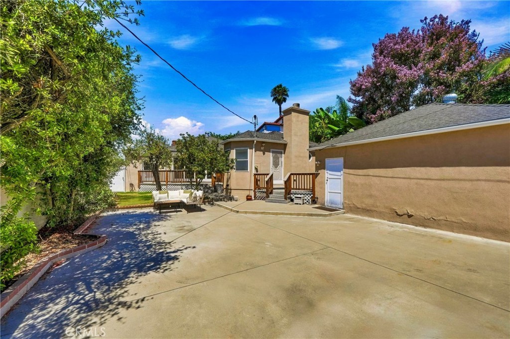 730 E Fairmount Road
