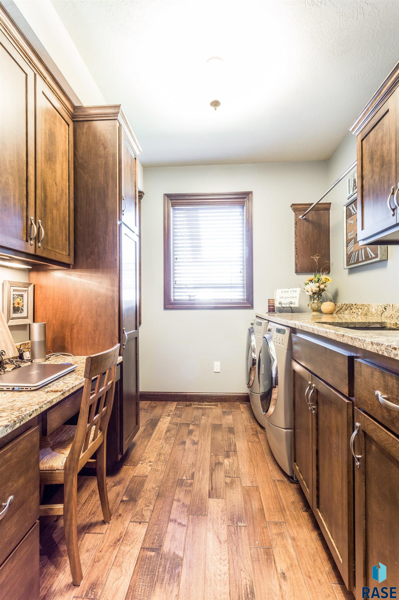 8000 S Sunny Oak Cir