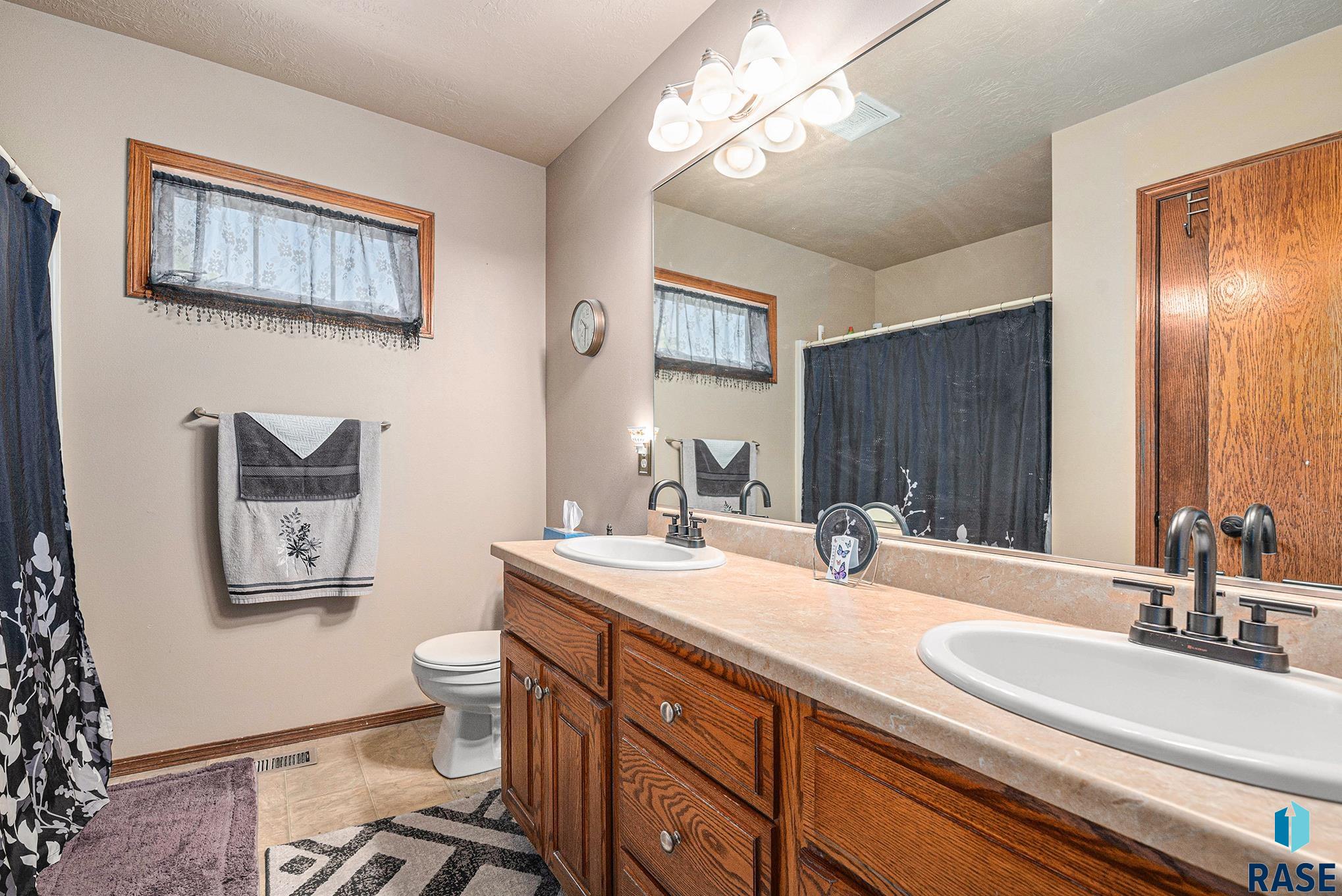 2900 E Kensington St Unit: 1