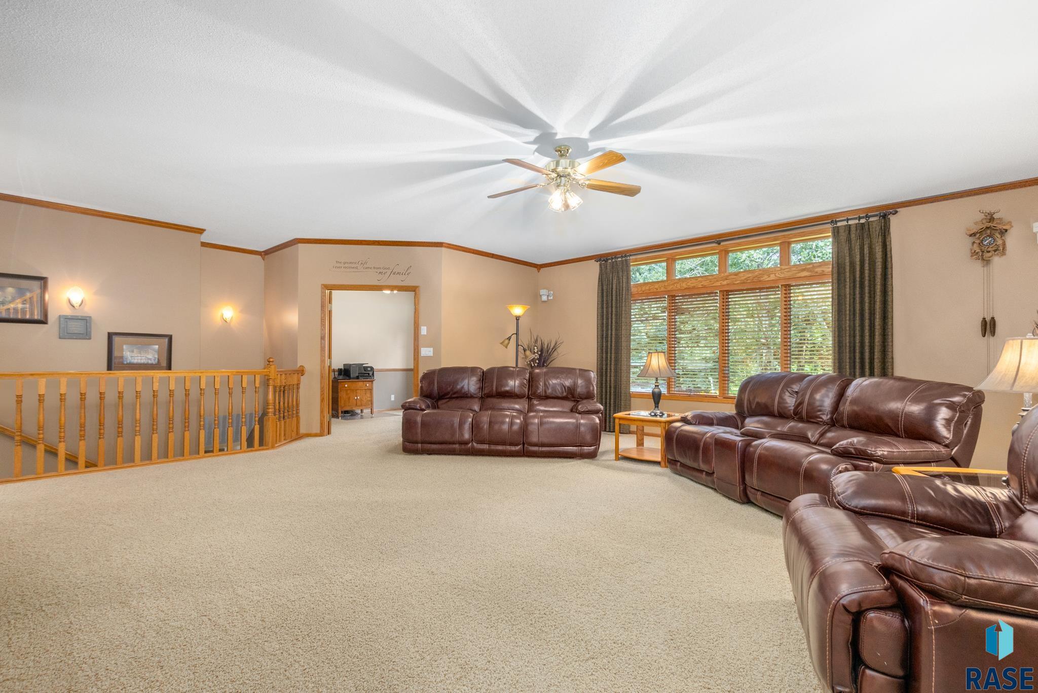 5008 S Pheasant Ln