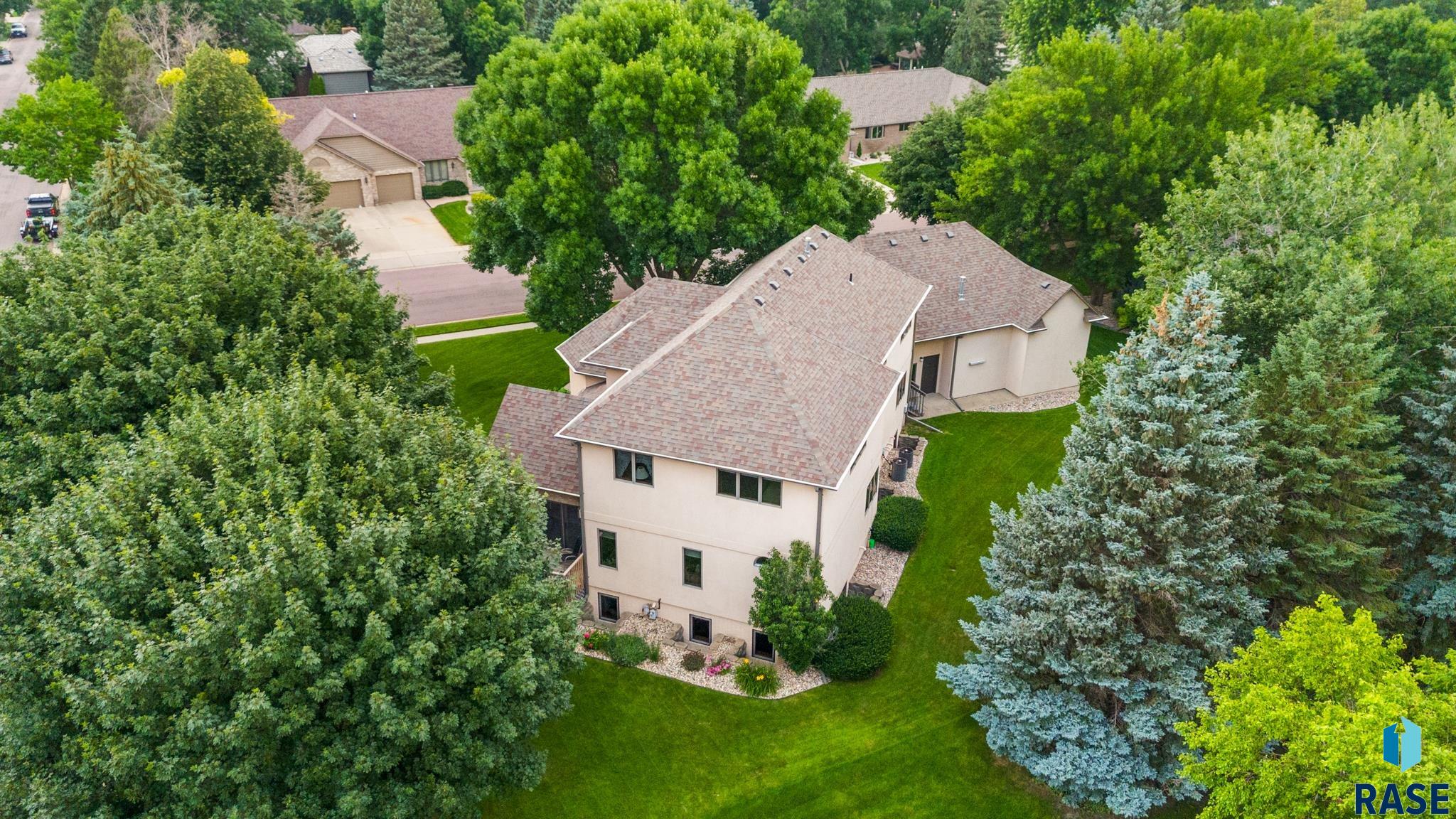 5008 S Pheasant Ln