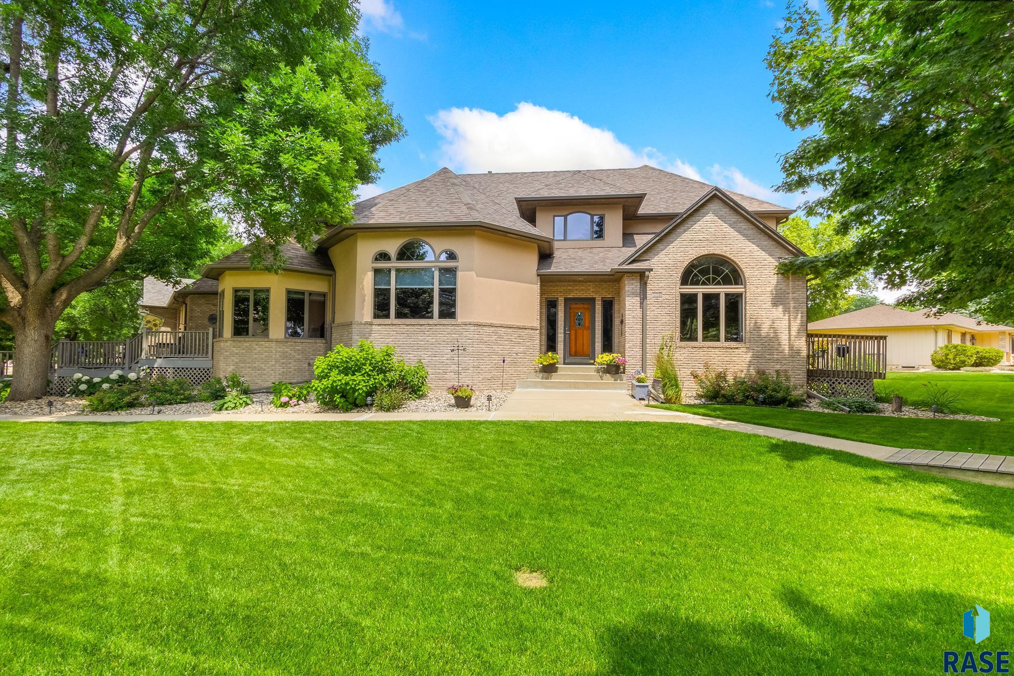 5008 S Pheasant Ln