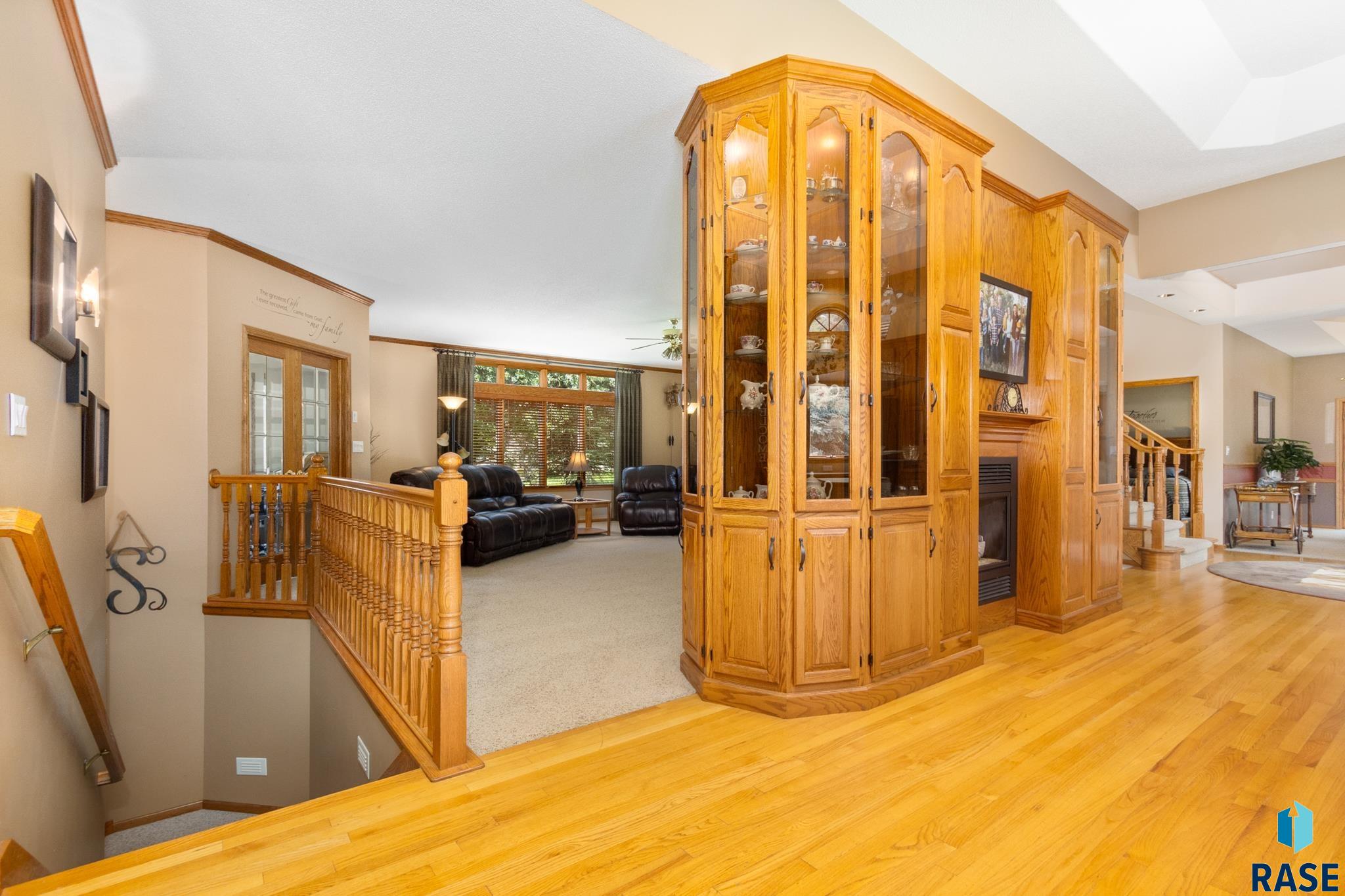 5008 S Pheasant Ln
