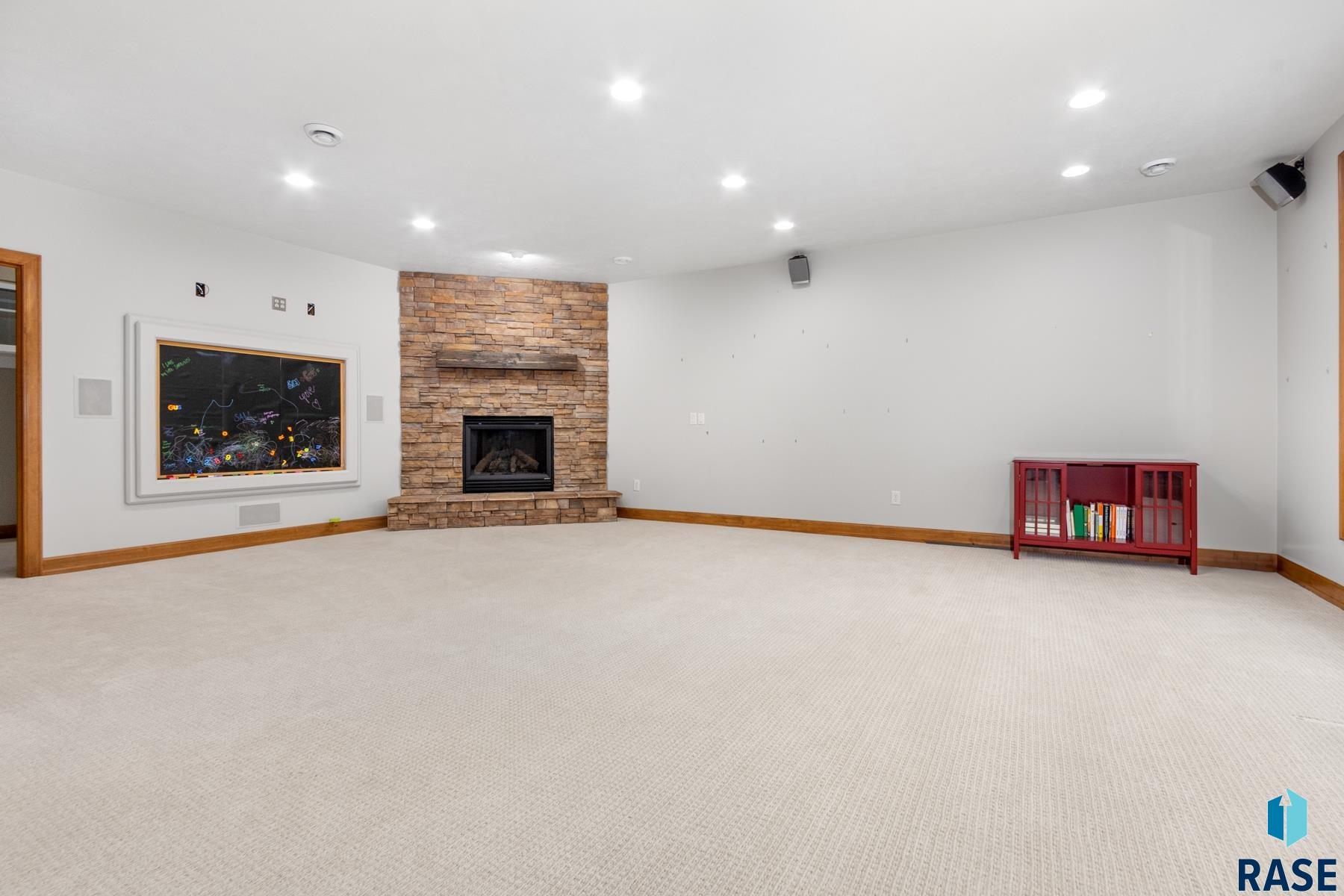 2912 W Cinnamon Cir