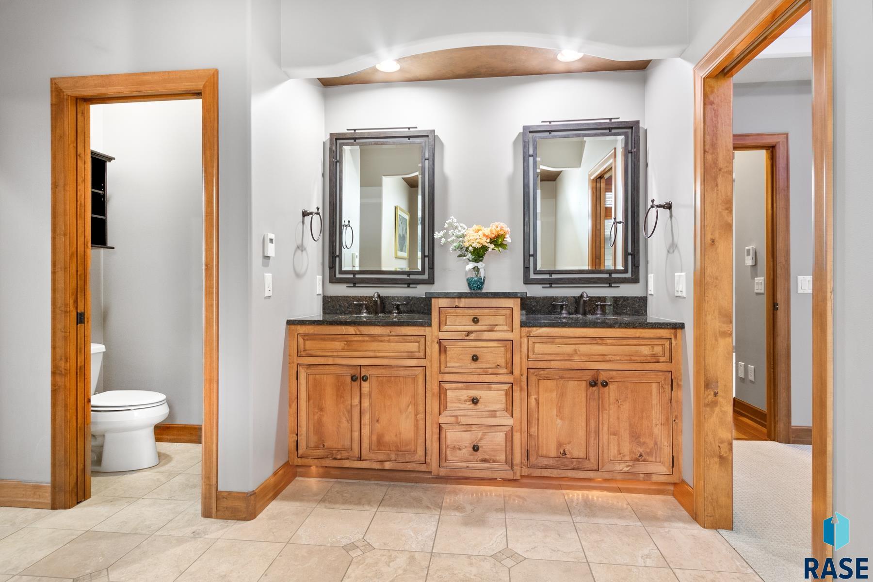 2912 W Cinnamon Cir