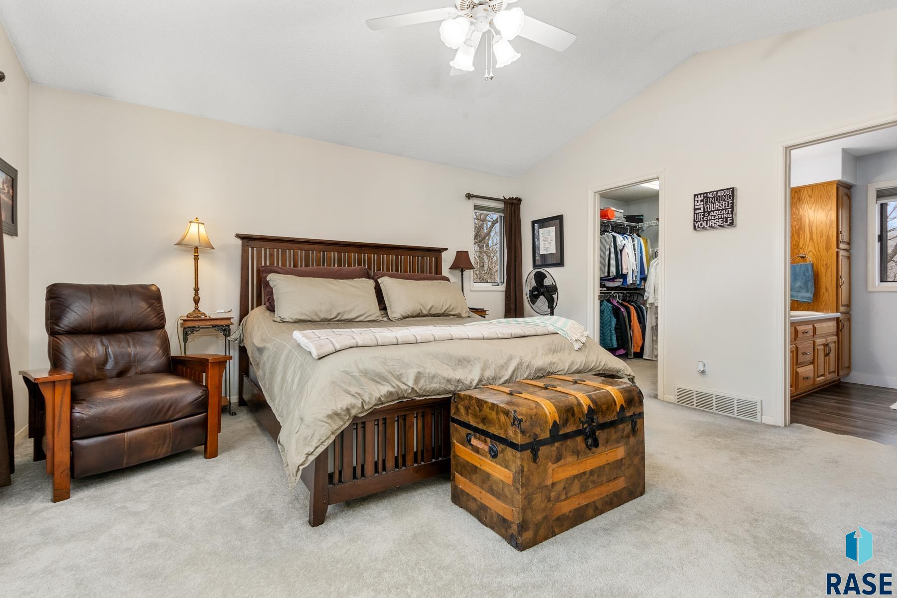1012 N Savannah Dr