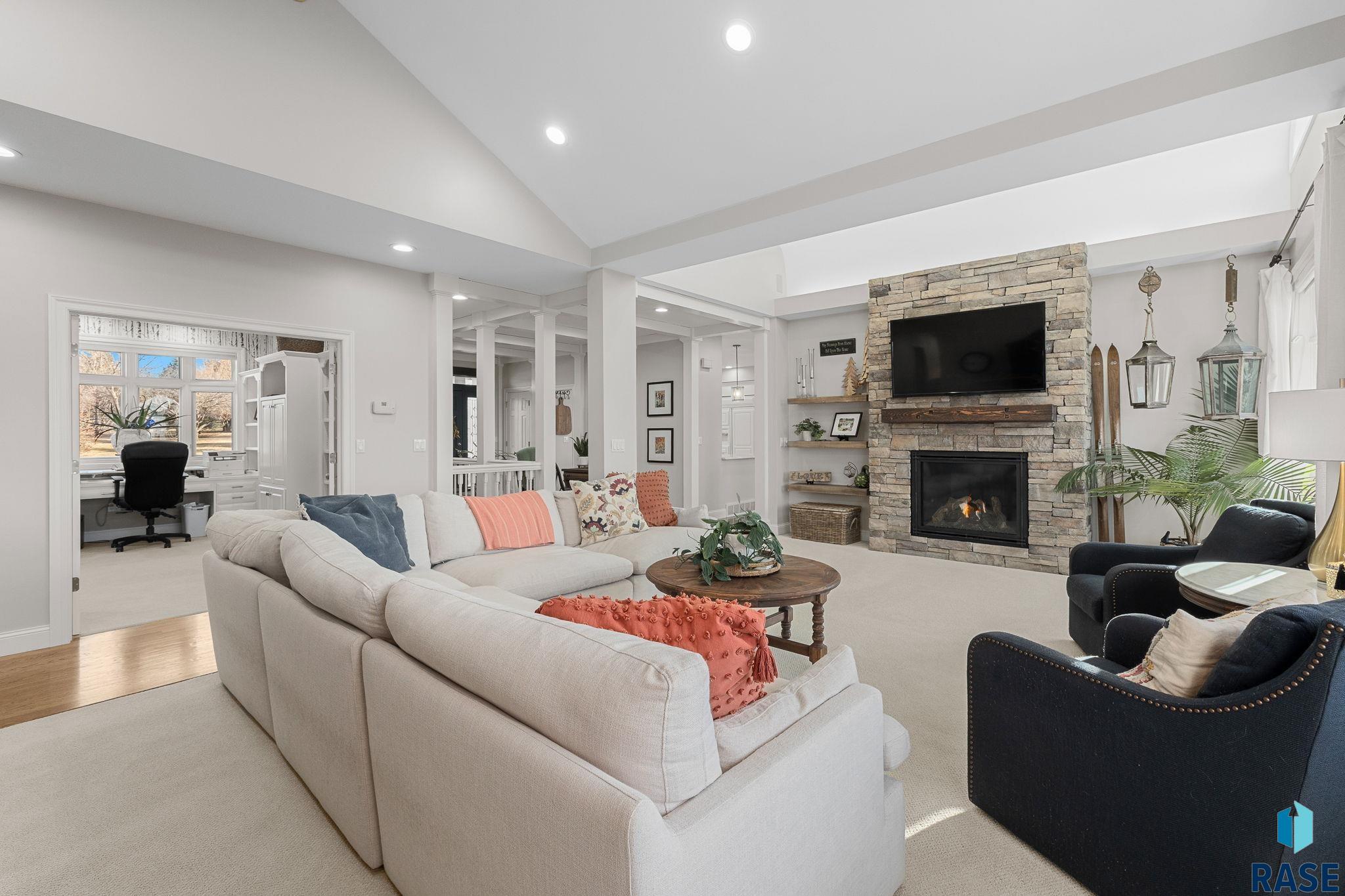 4701 S Sundance Cir