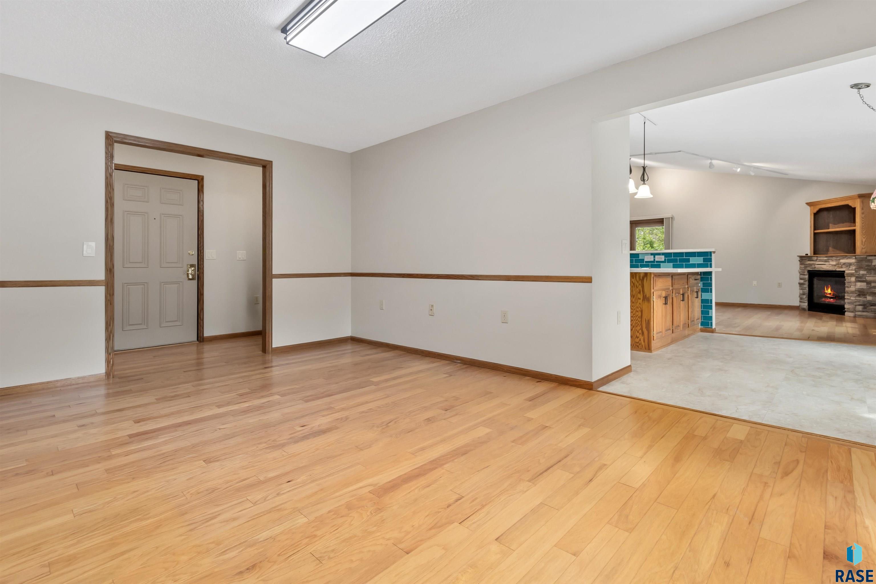 4220 S Minnesota Ave Unit: 206