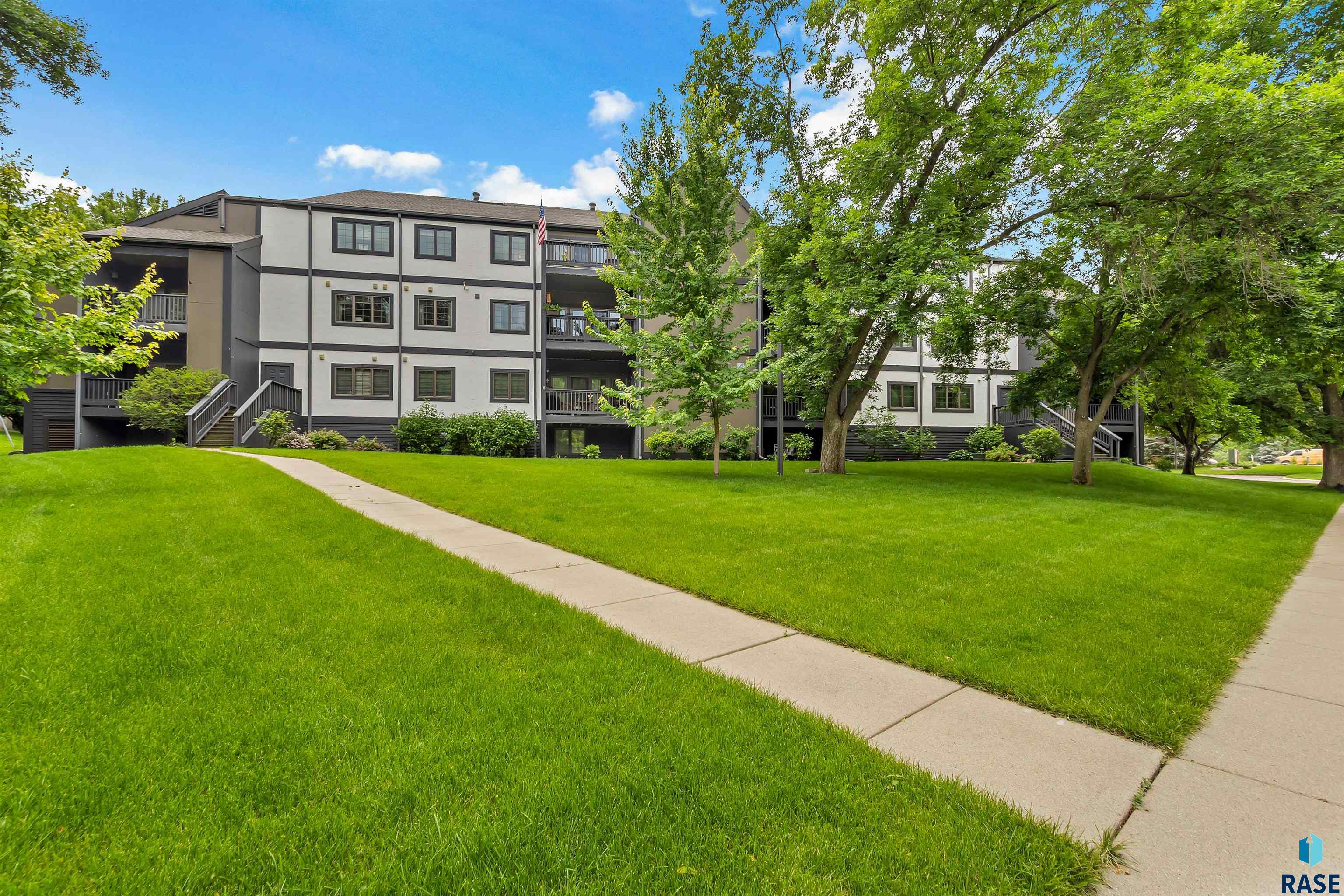 4220 S Minnesota Ave Unit: 206