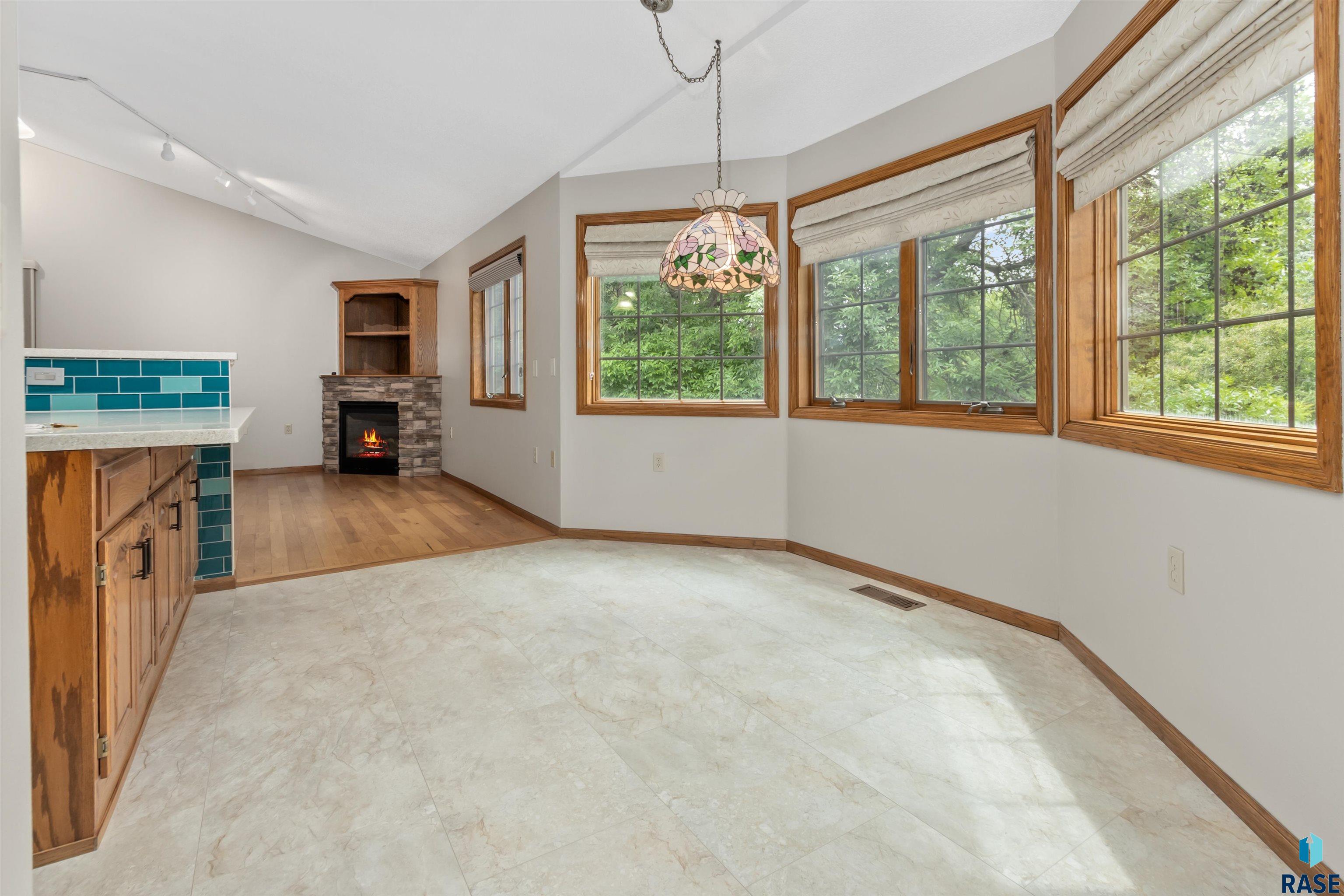 4220 S Minnesota Ave Unit: 206