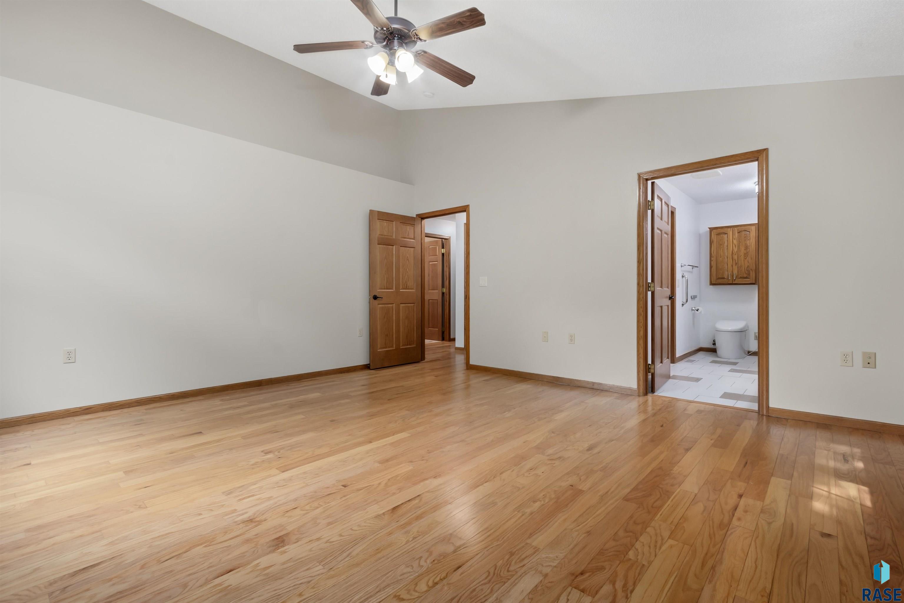 4220 S Minnesota Ave Unit: 206