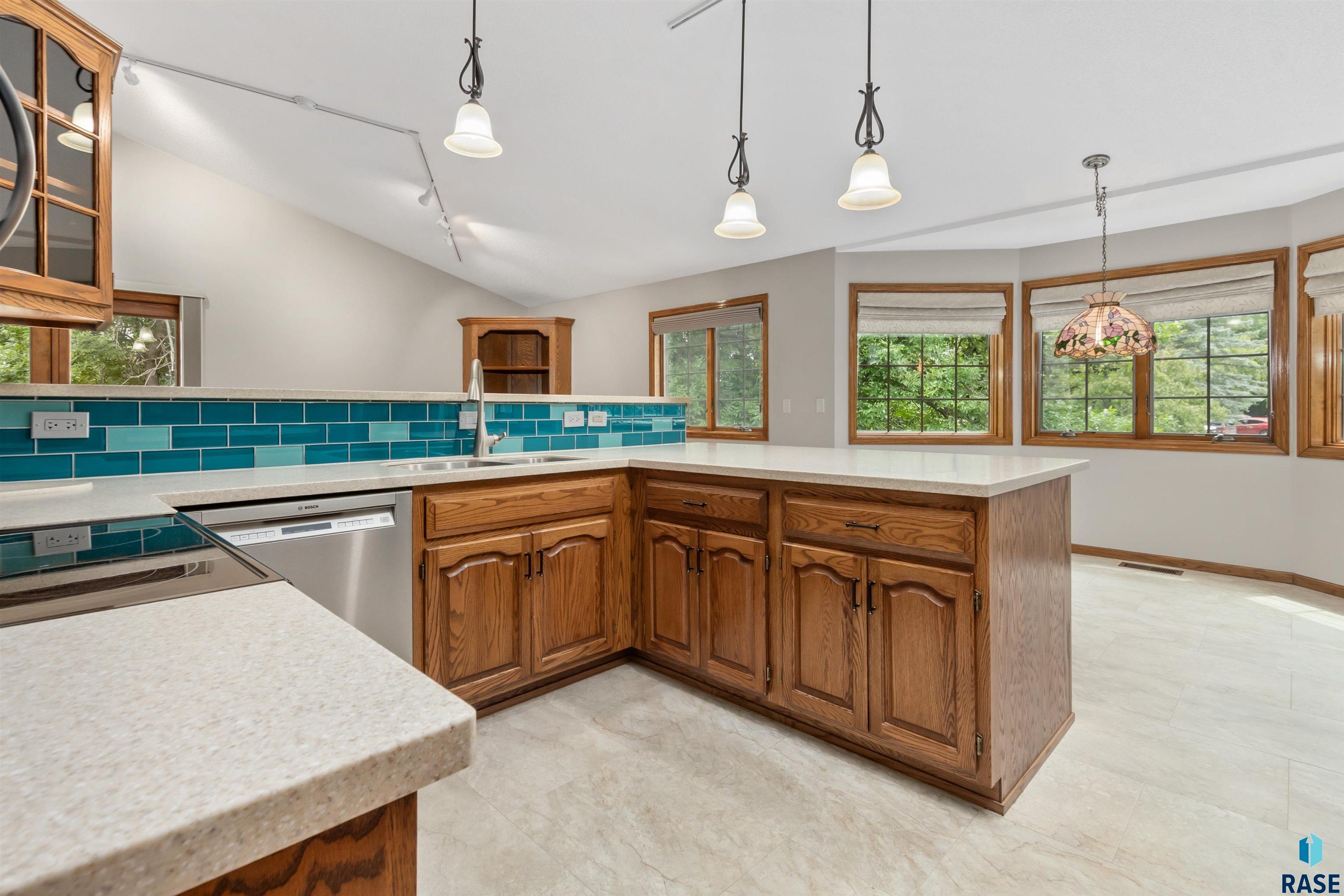 4220 S Minnesota Ave Unit: 206