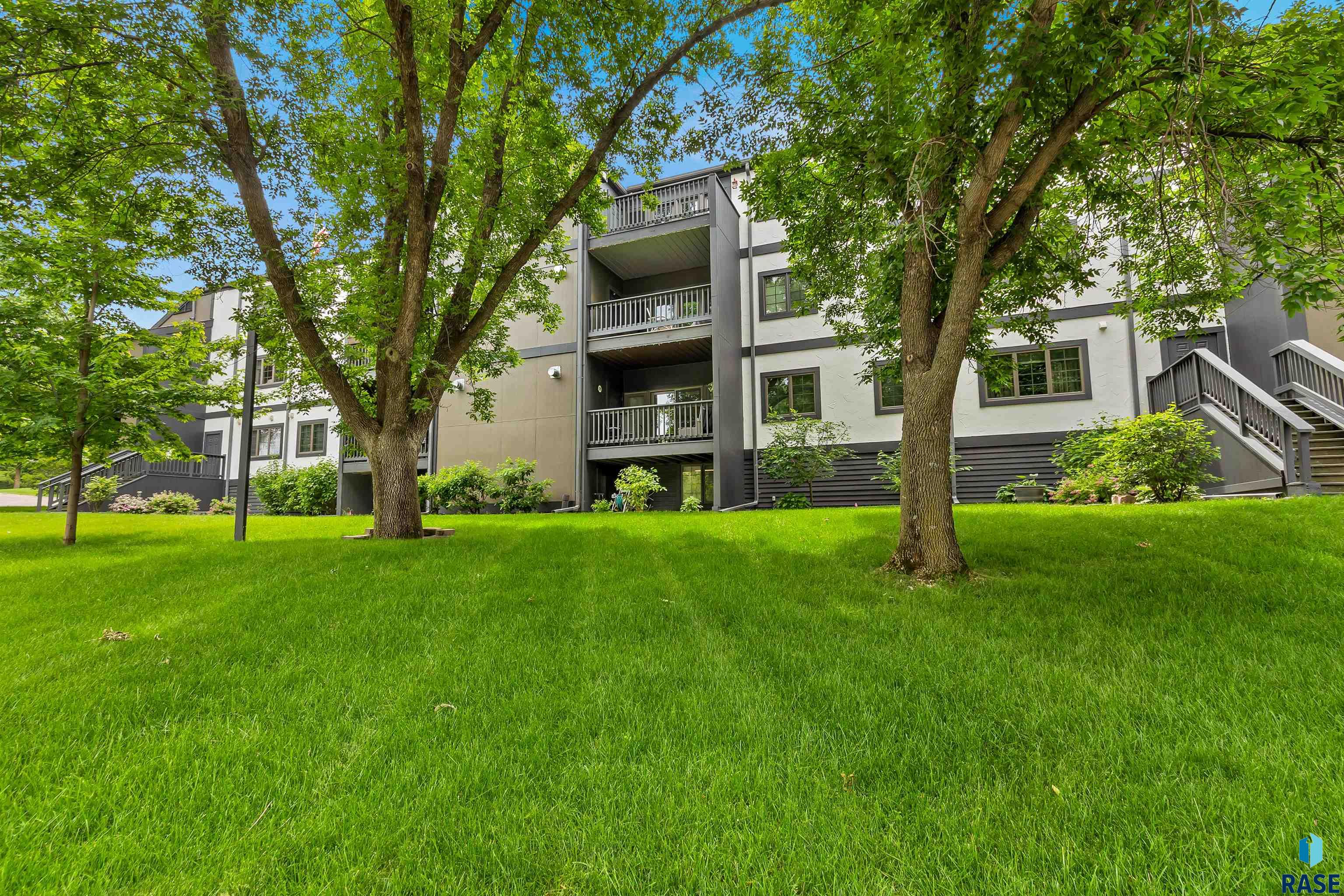 4220 S Minnesota Ave Unit: 206