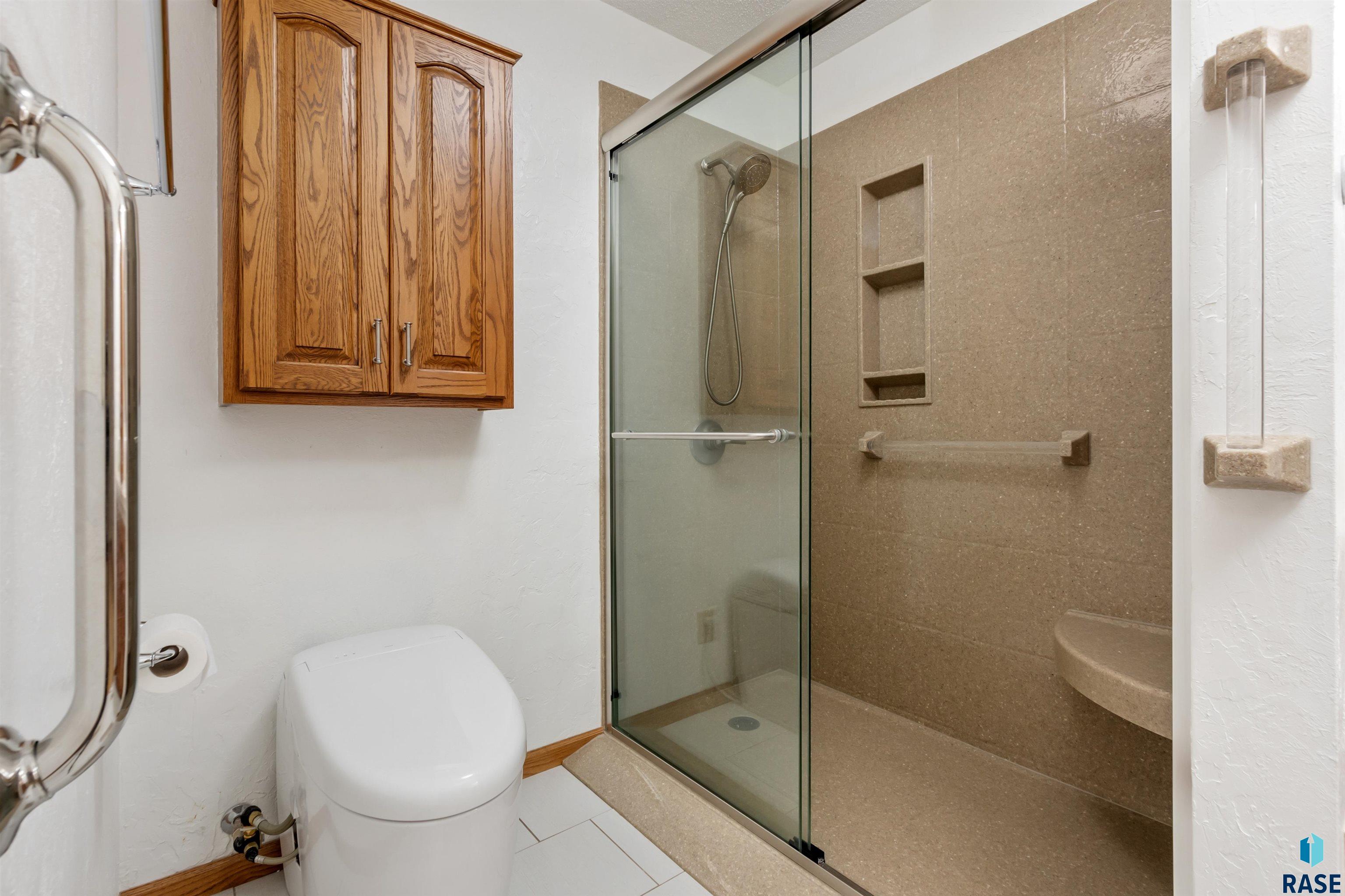 4220 S Minnesota Ave Unit: 206