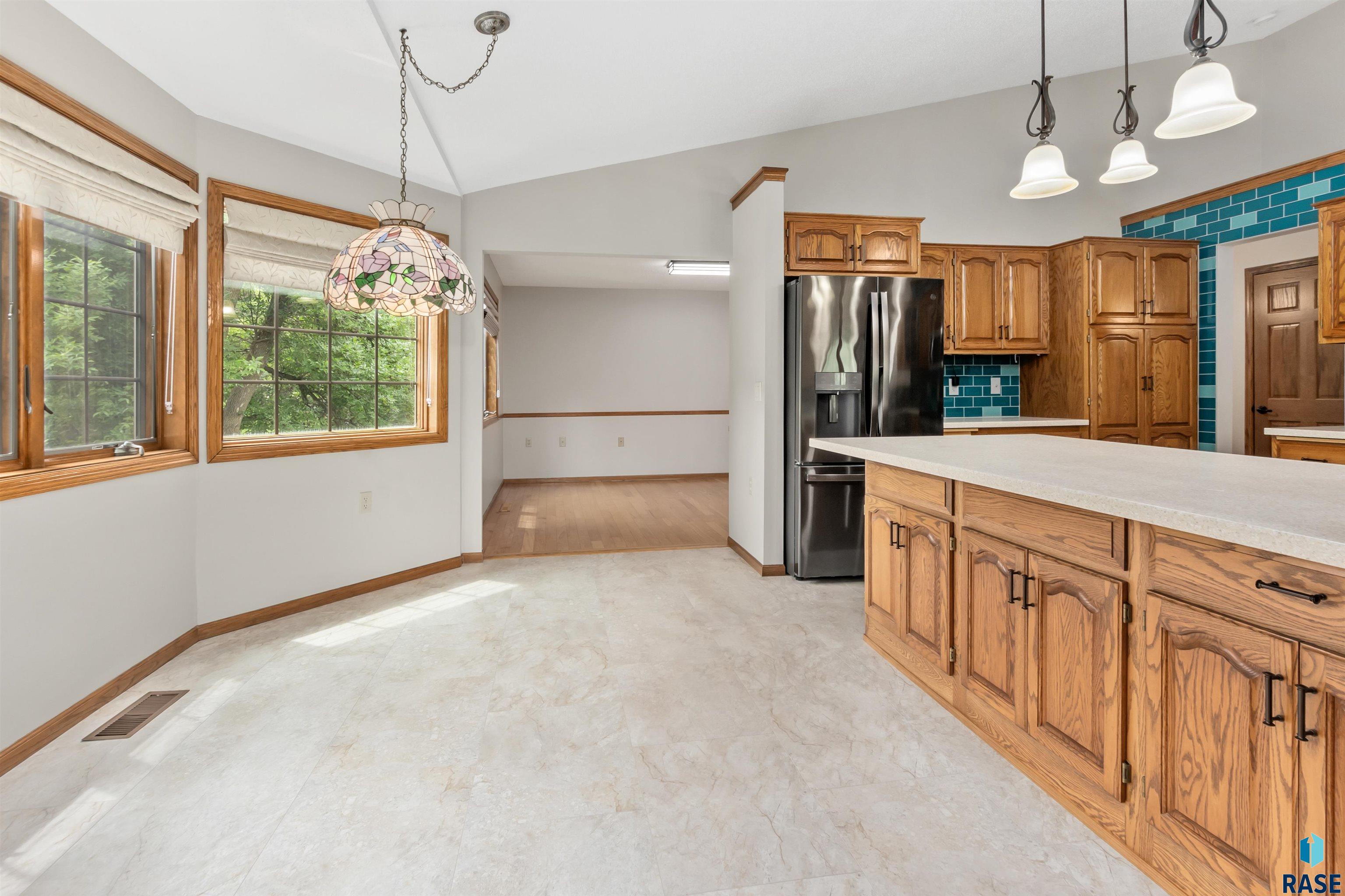 4220 S Minnesota Ave Unit: 206