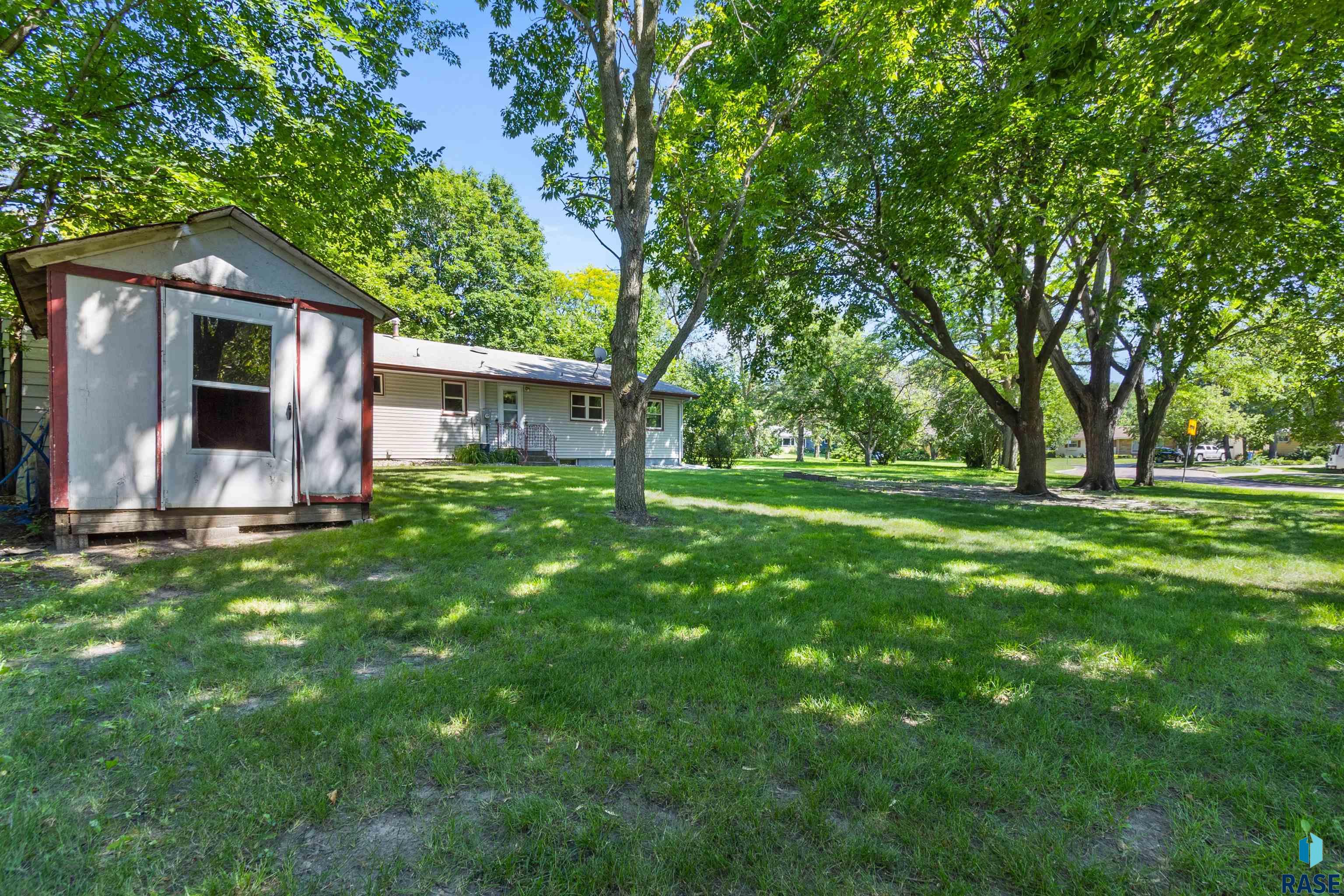 1070 Circle Dr