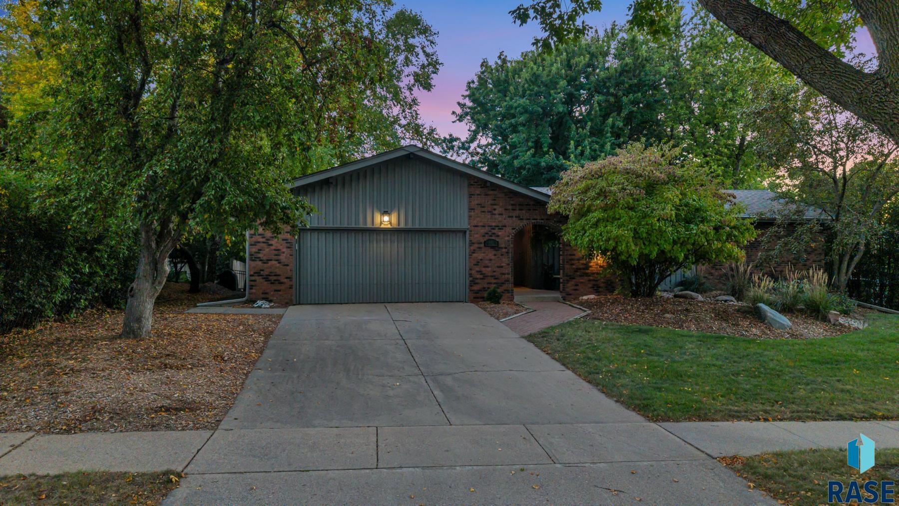 505 E Sunnybrook Dr