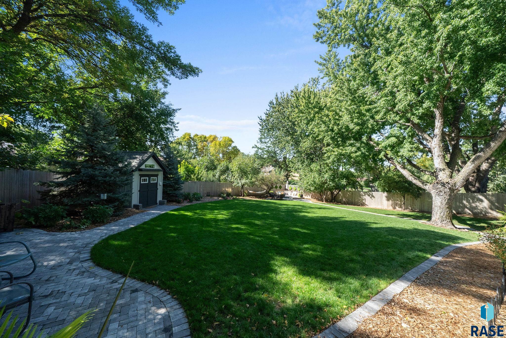505 E Sunnybrook Dr