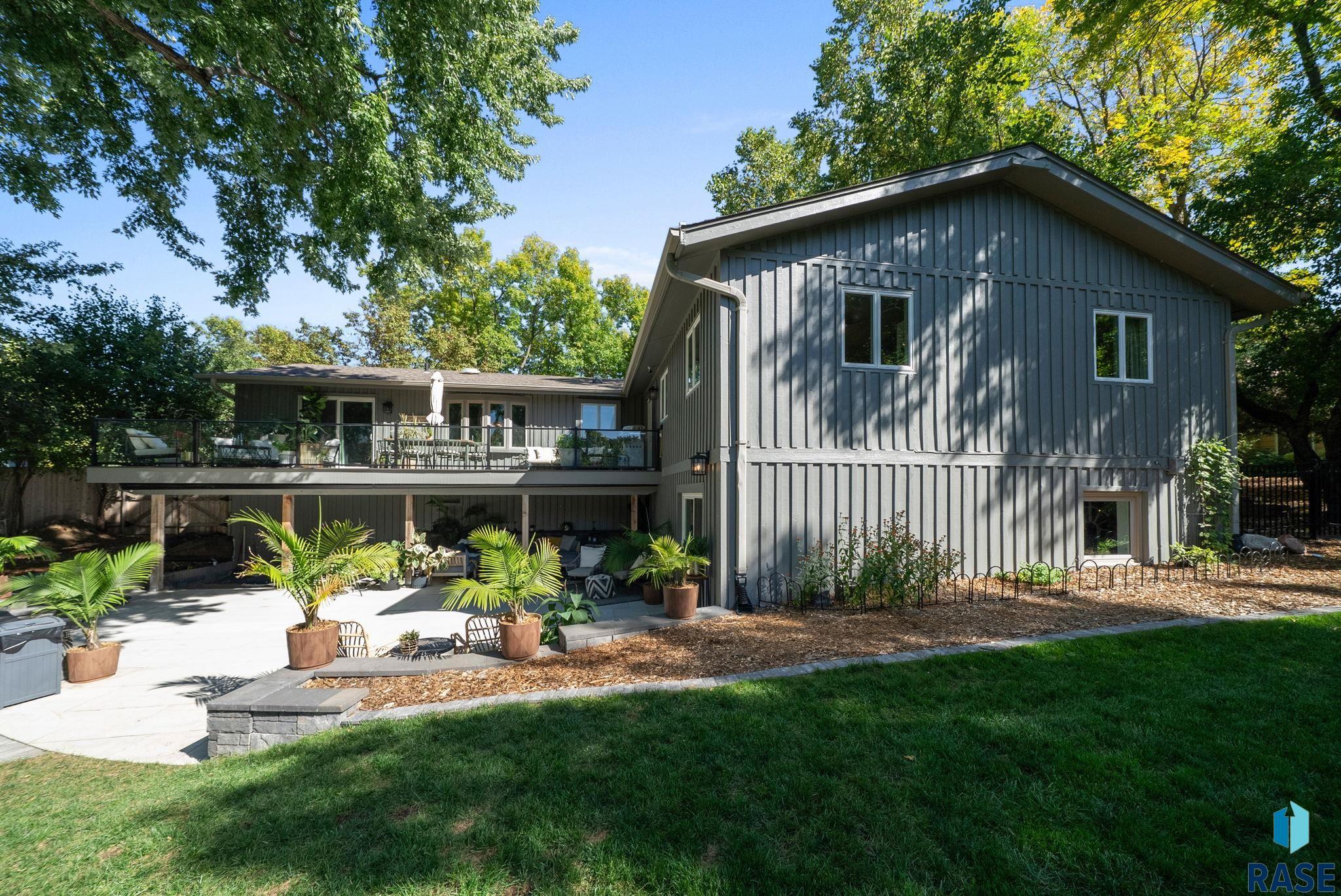 505 E Sunnybrook Dr