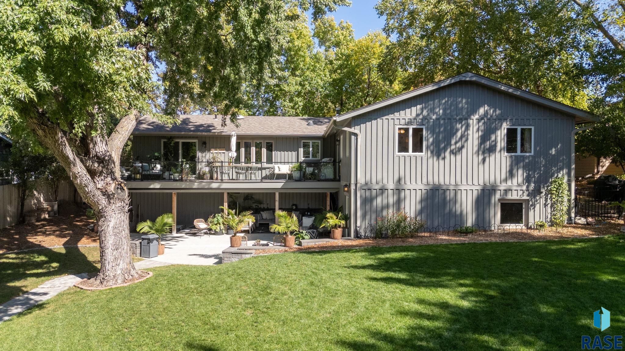 505 E Sunnybrook Dr