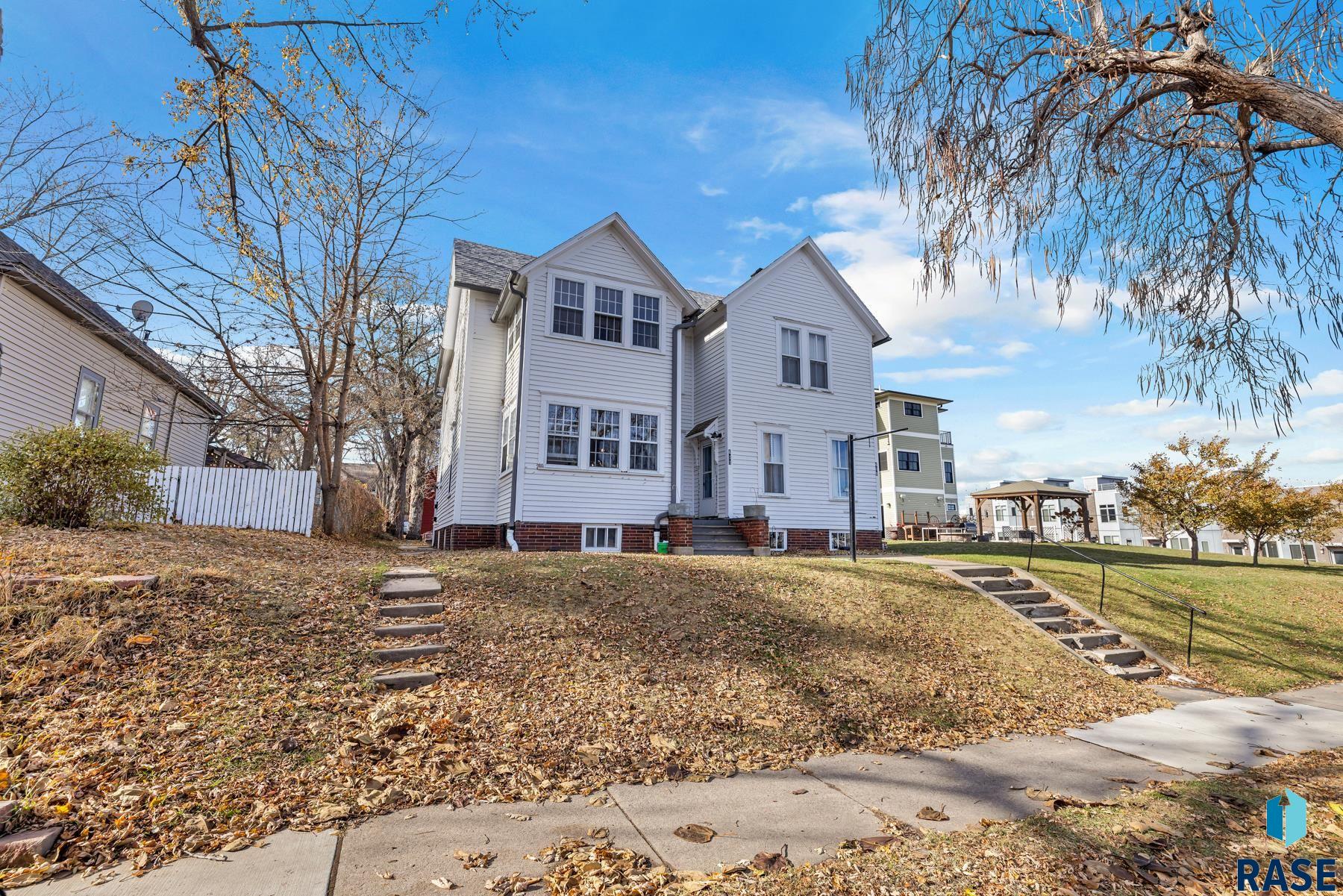 609 S 2nd Ave