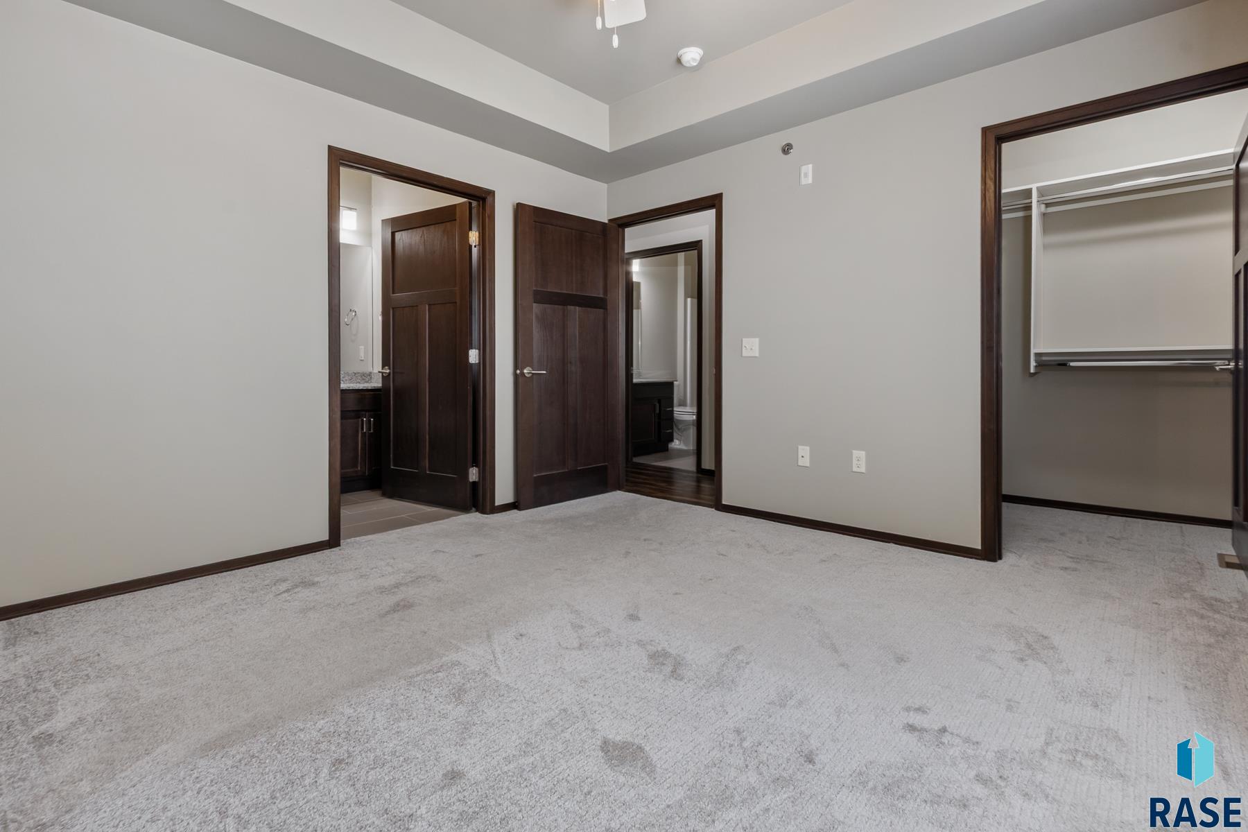 7701 S Townsley Ave Unit: 102