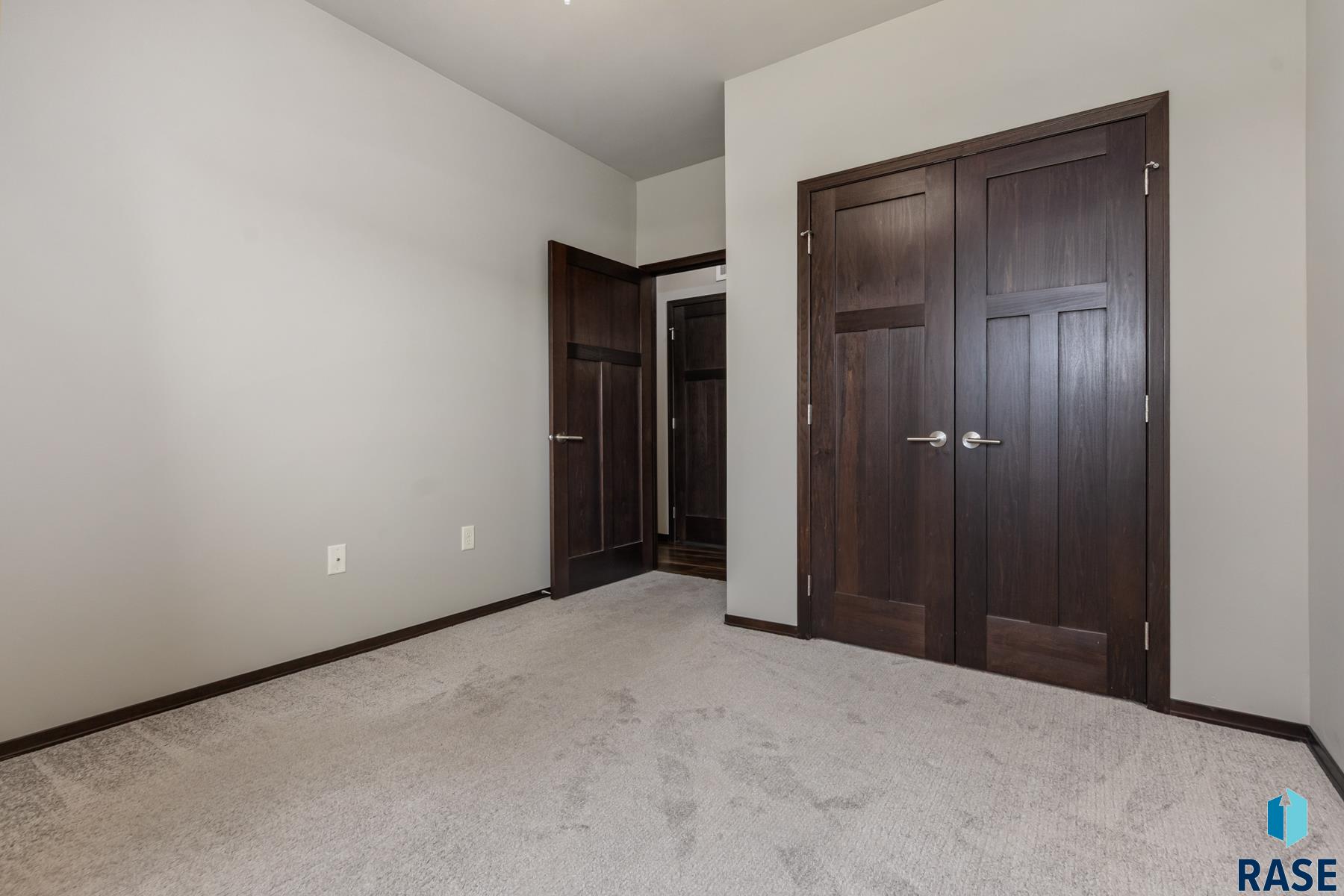 7701 S Townsley Ave Unit: 102