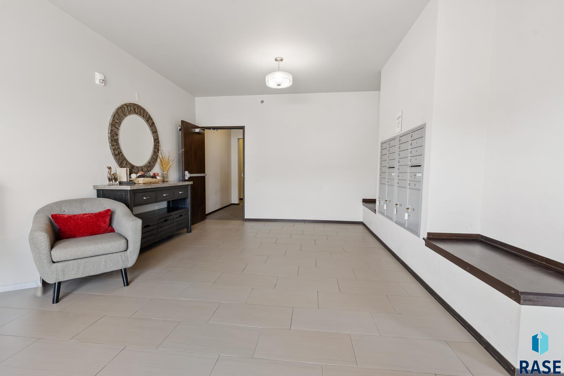 7701 S Townsley Ave Unit: 102