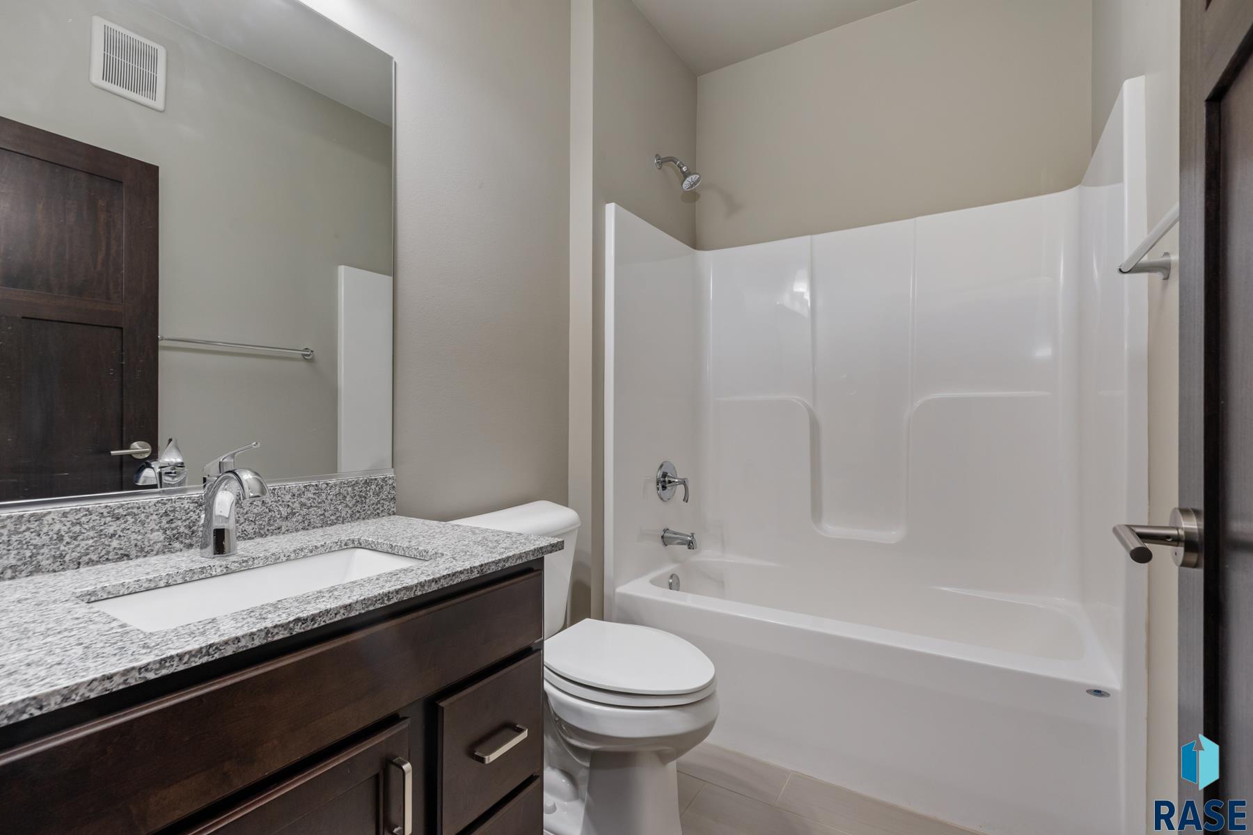 7701 S Townsley Ave Unit: 102