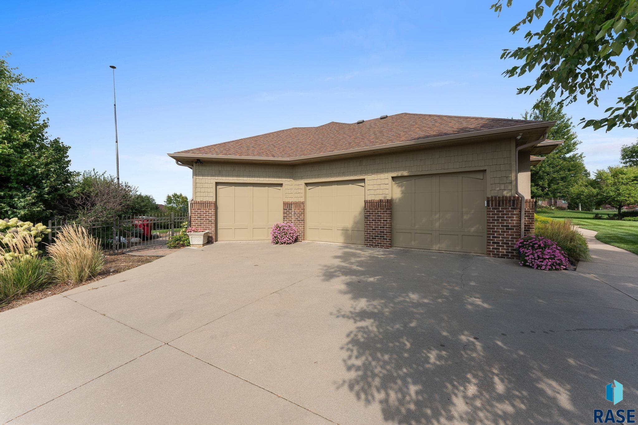 7500 S Ridgestone Dr