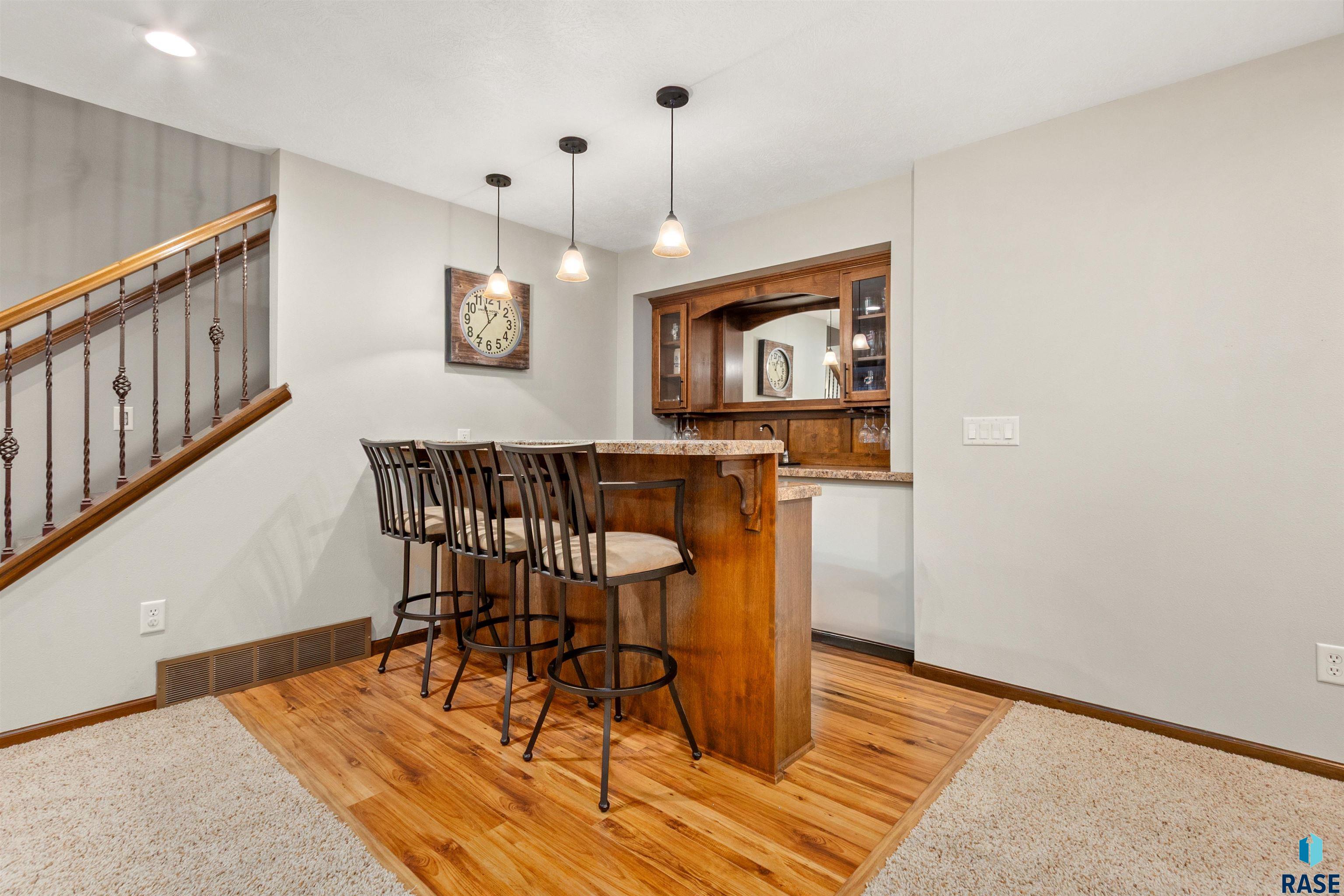 3109 S Groveland Dr