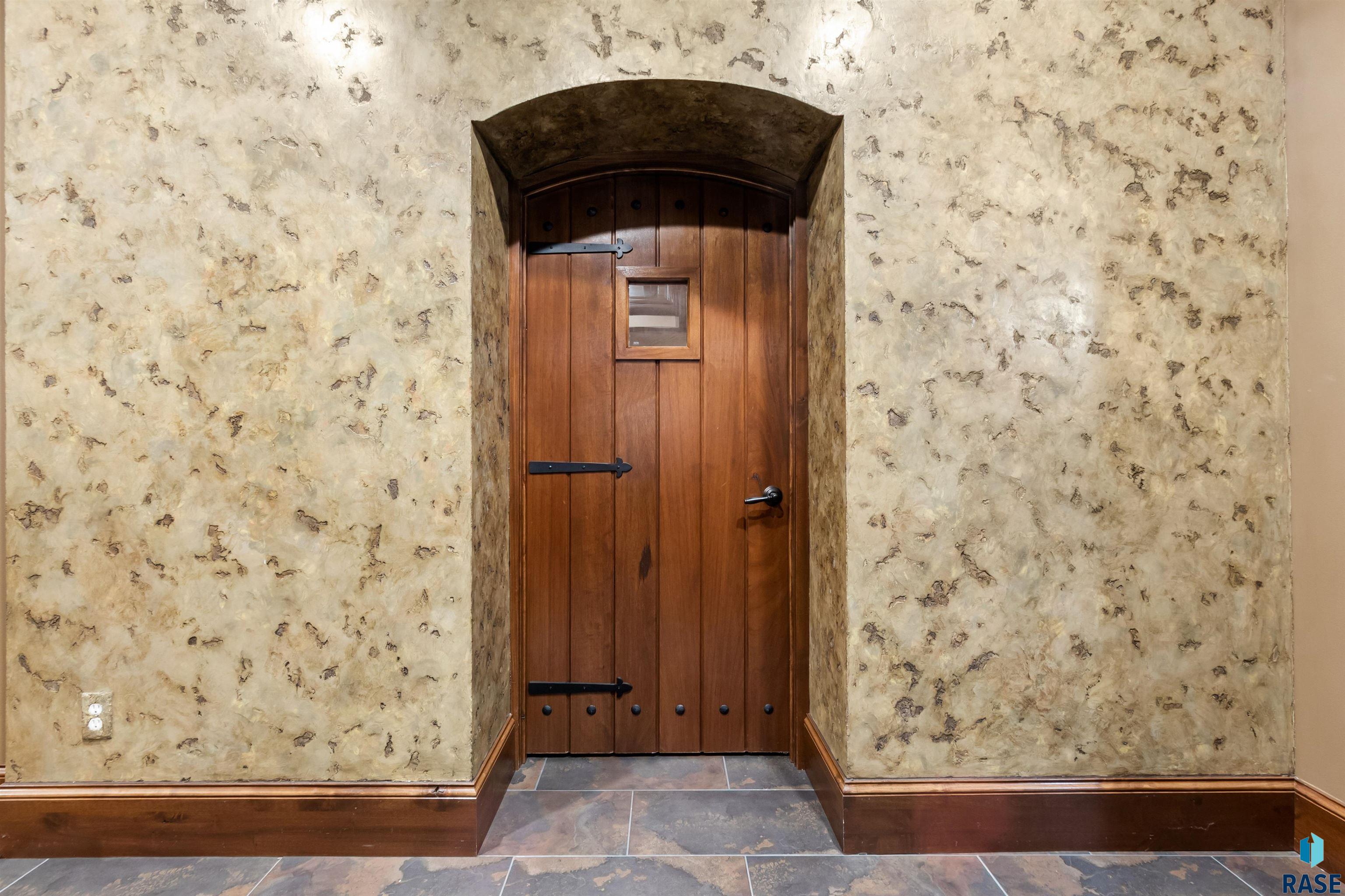 2601 W Latigo Trl