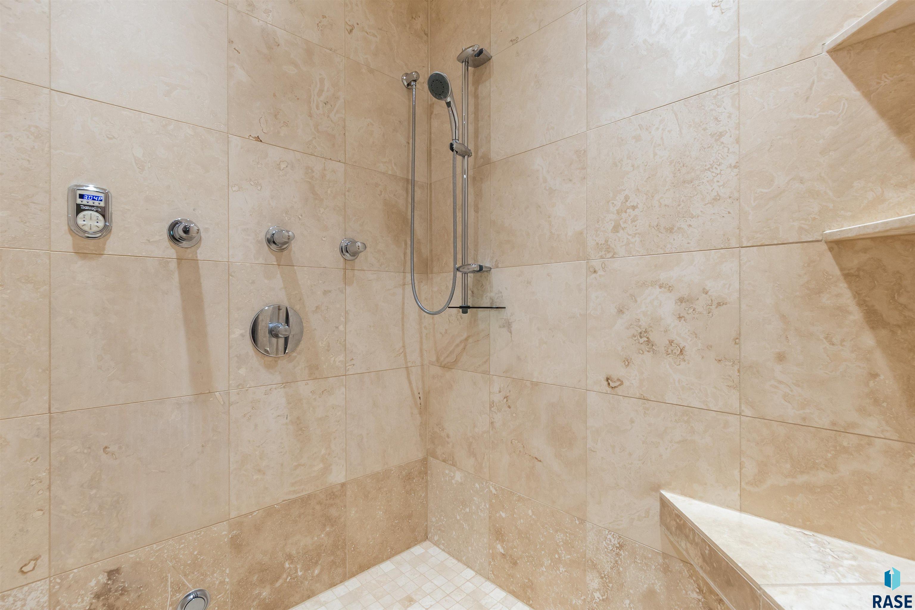 2601 W Latigo Trl