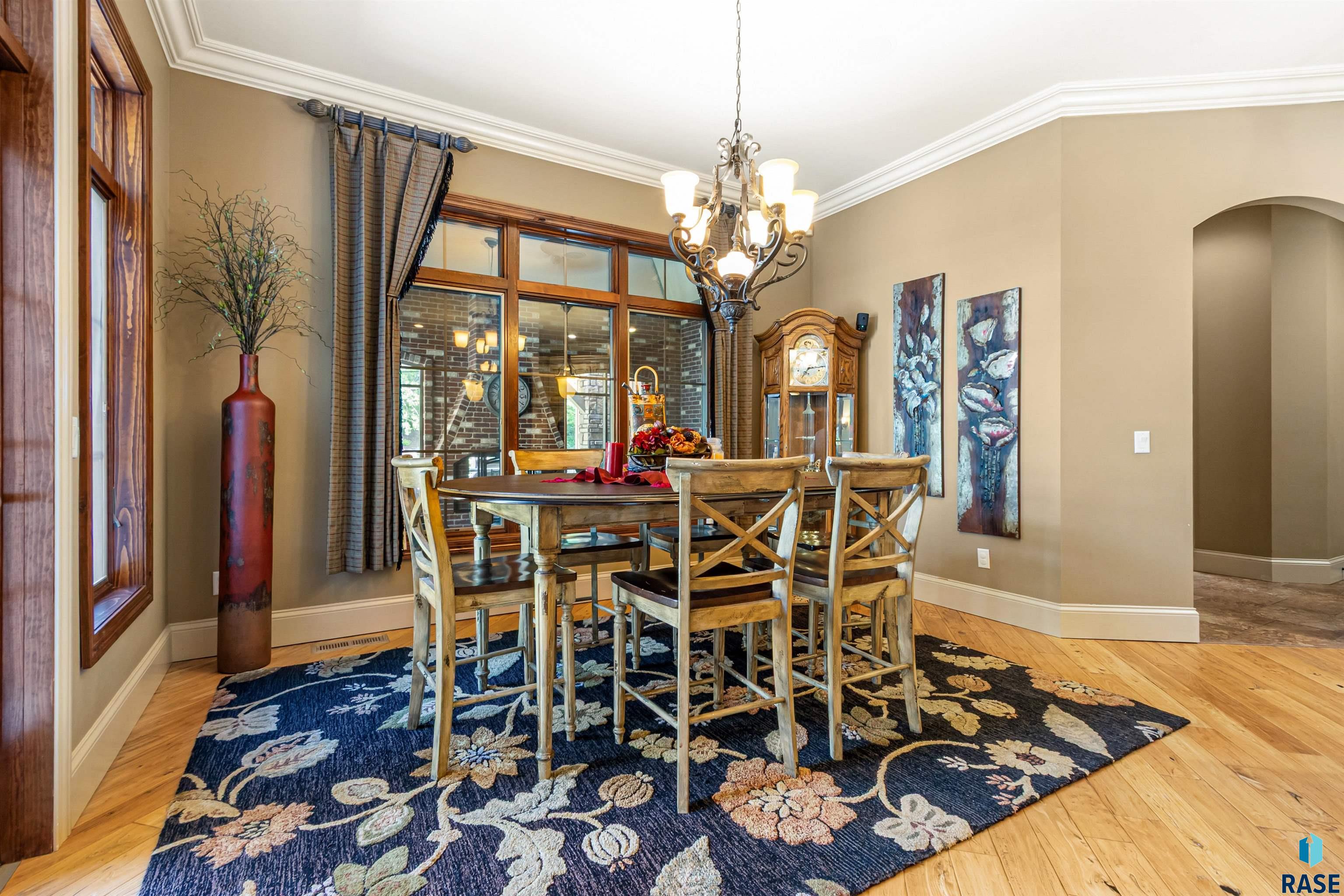 2601 W Latigo Trl