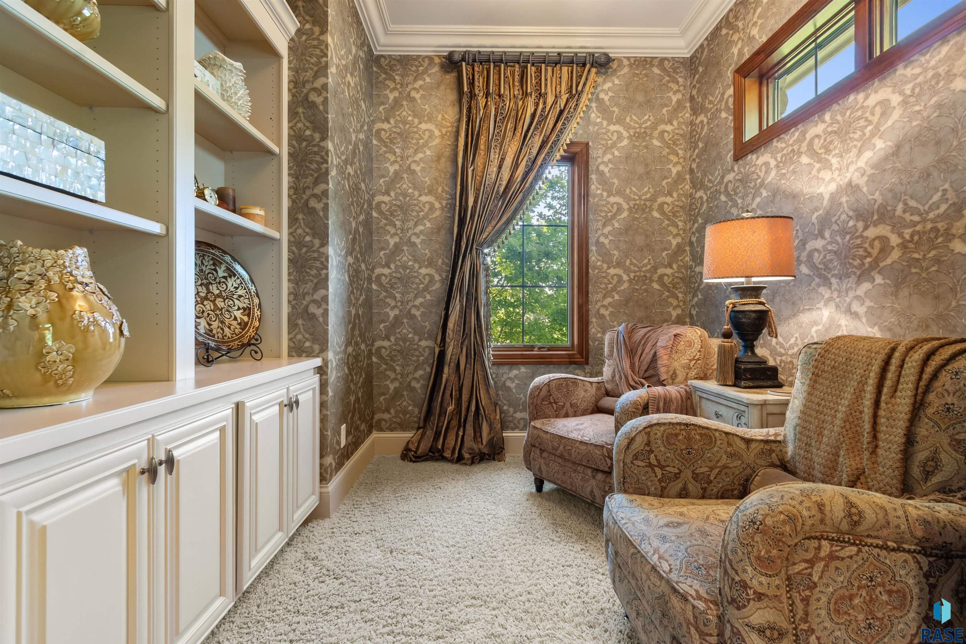 2601 W Latigo Trl