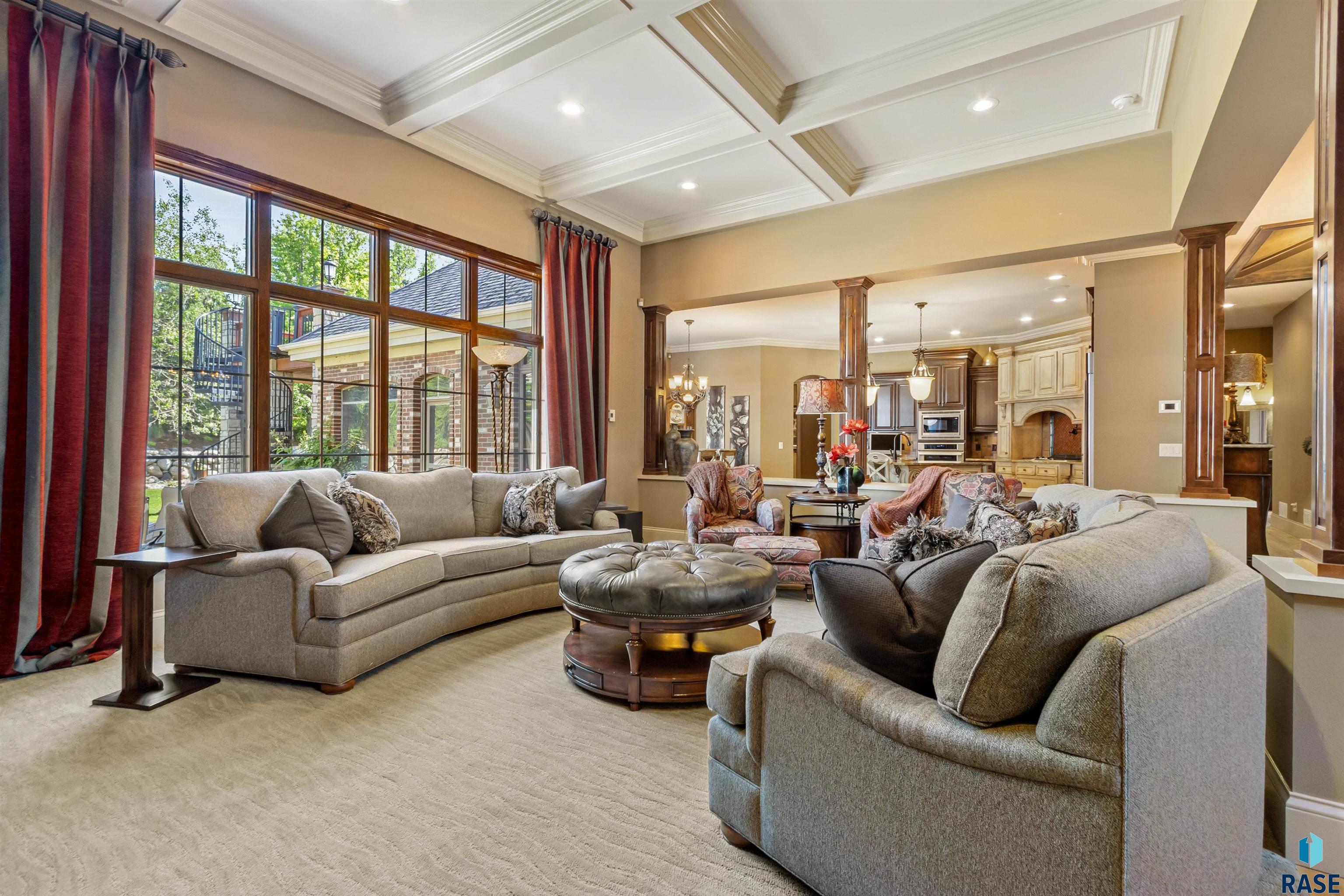 2601 W Latigo Trl