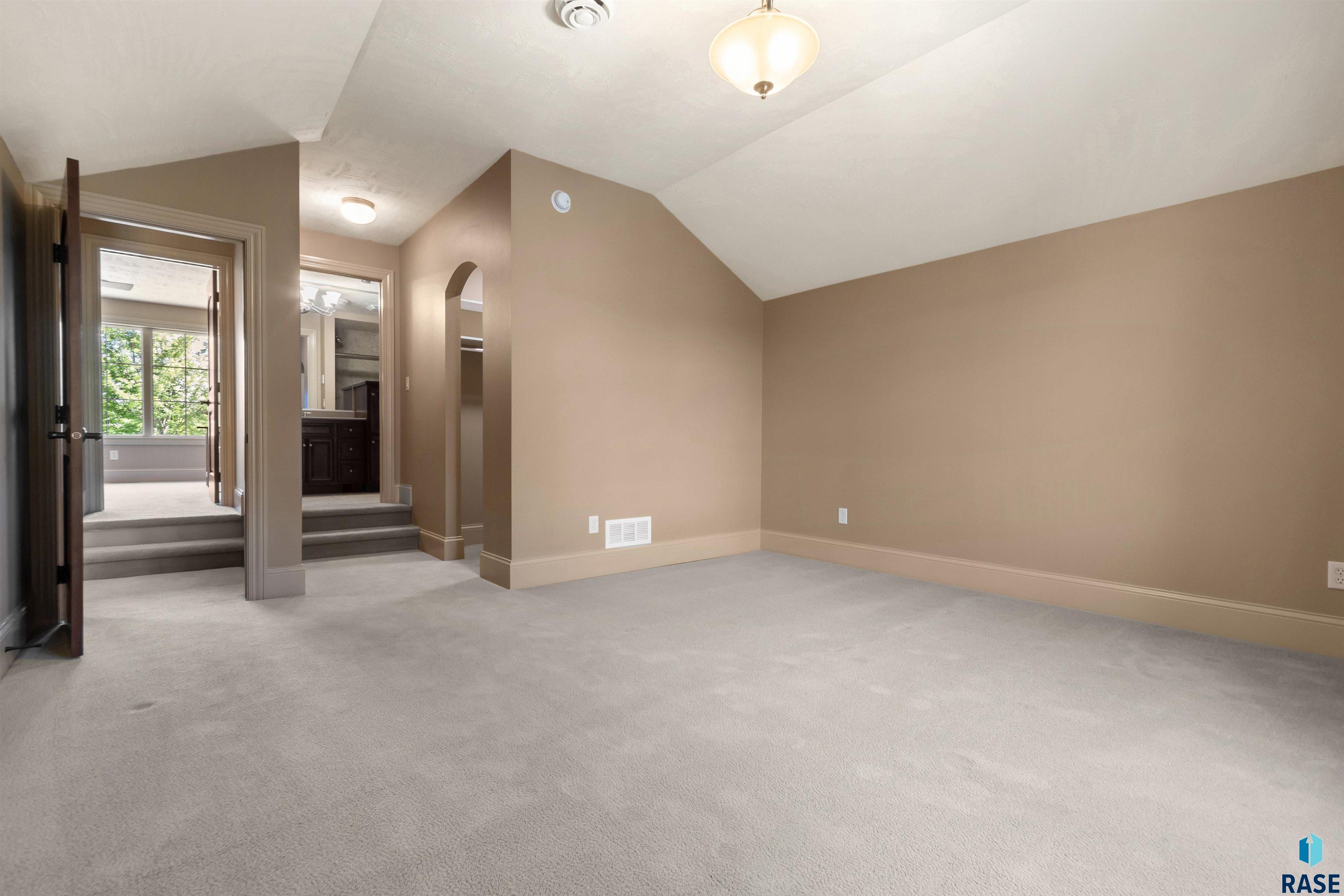 2601 W Latigo Trl
