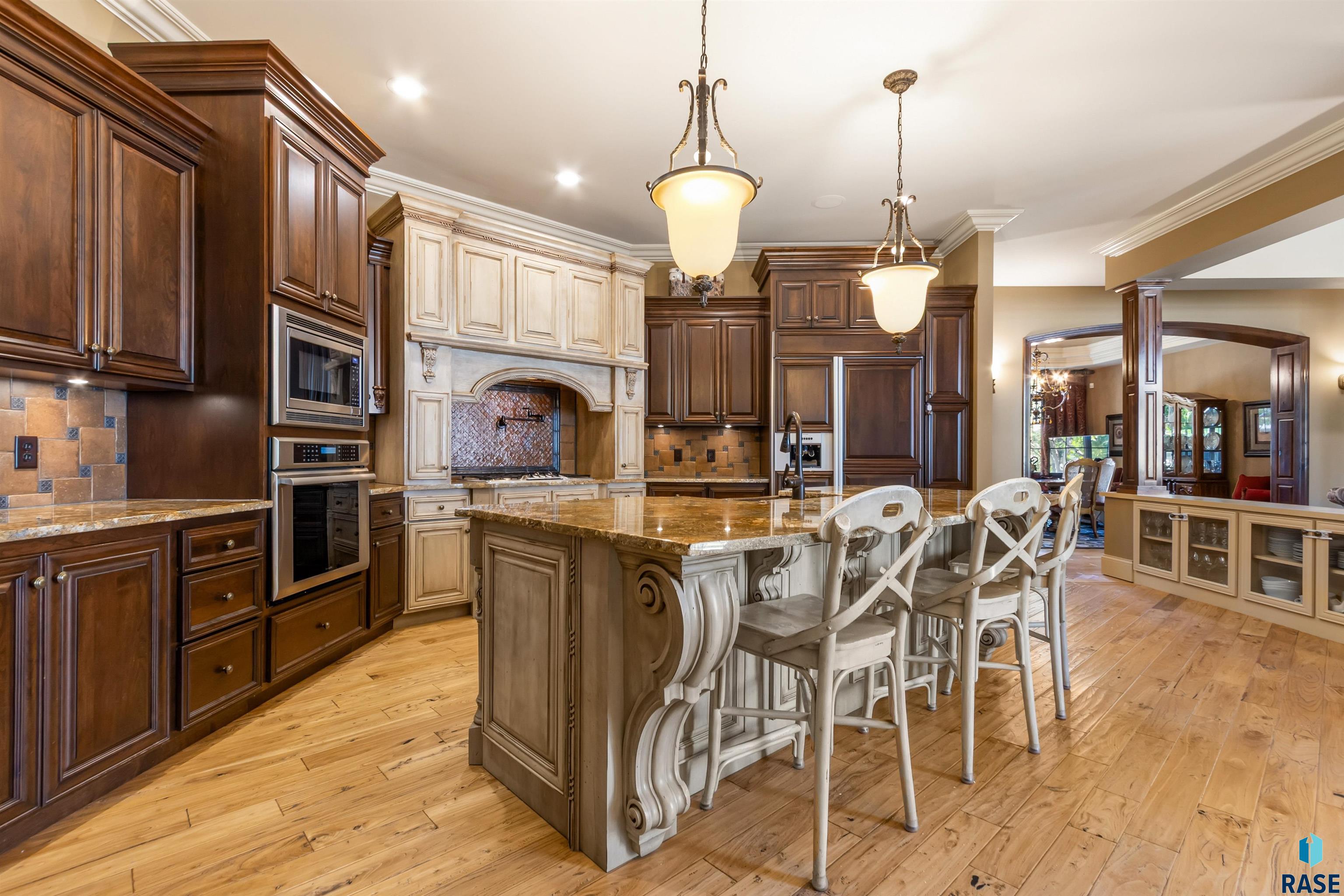 2601 W Latigo Trl